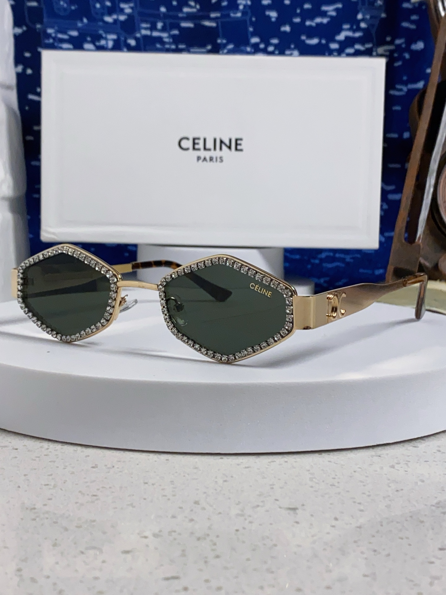 CELINE セリーヌ メガネ サングラス フラットシェイプ 2025年新作 一粒一粒 セリーヌ メタル メンズ レディース 绿色 茶色 黒色