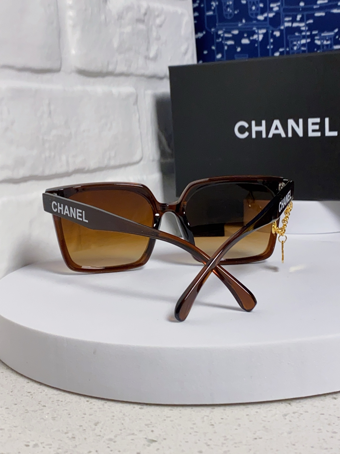 CHANEL シャネル 方形サングラス レディース 偏光 フレームにチェーン メンズ レディース兼用 ブラック ブラウン ウィンターサングラス 多色展開 - 画像 6