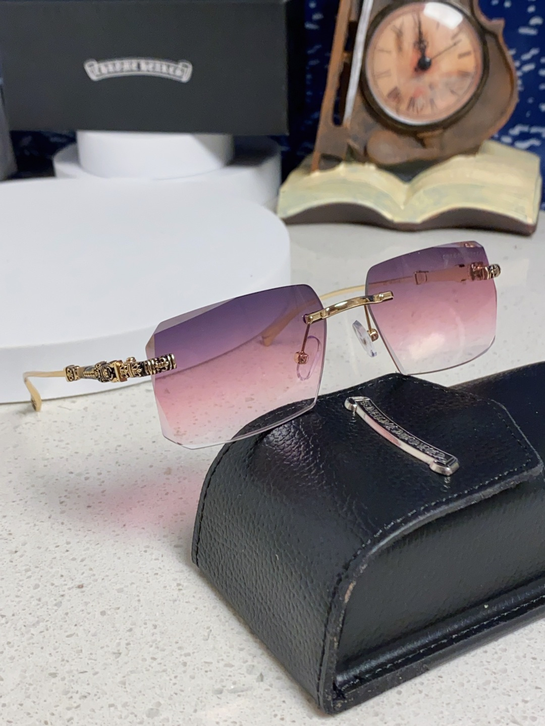 CHROME HEARTS クロムハーツ サングラス フレームレス リング付き フラットサングラス レディース ピンク 12色展開 - 画像 2