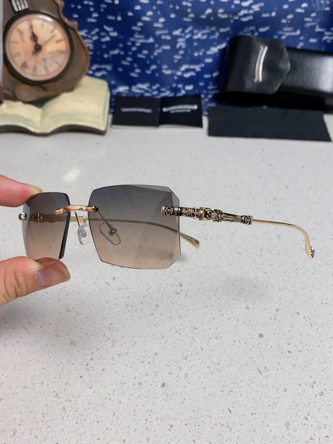 CHROME HEARTS クロムハーツ サングラス メンズ レディース フレームレス オーバル シルバー ブラック 多色展開 - 画像 9