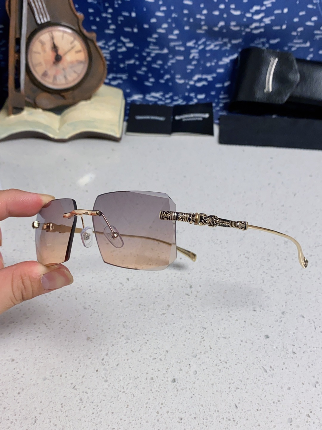 CHROME HEARTS クロムハーツ サングラス フレームレス 2025新作 オーバル型 レディース ブラウン 多色展開 - 画像 9