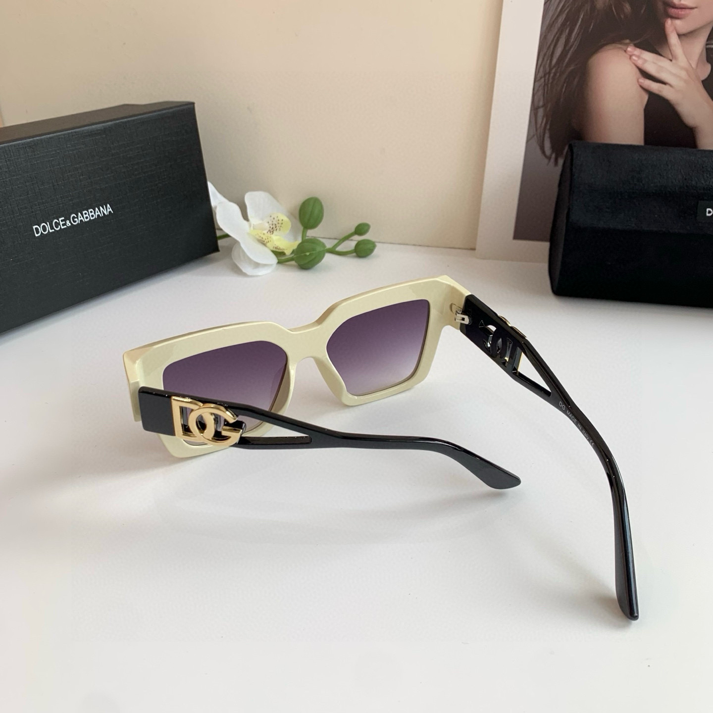 DOLCE&GABBANA ドルチェ&ガッバーナ サングラス メンズ レディース 大きめ フレーム グラデーション レンズ ブラック ホワイト 全2色 - 画像 9