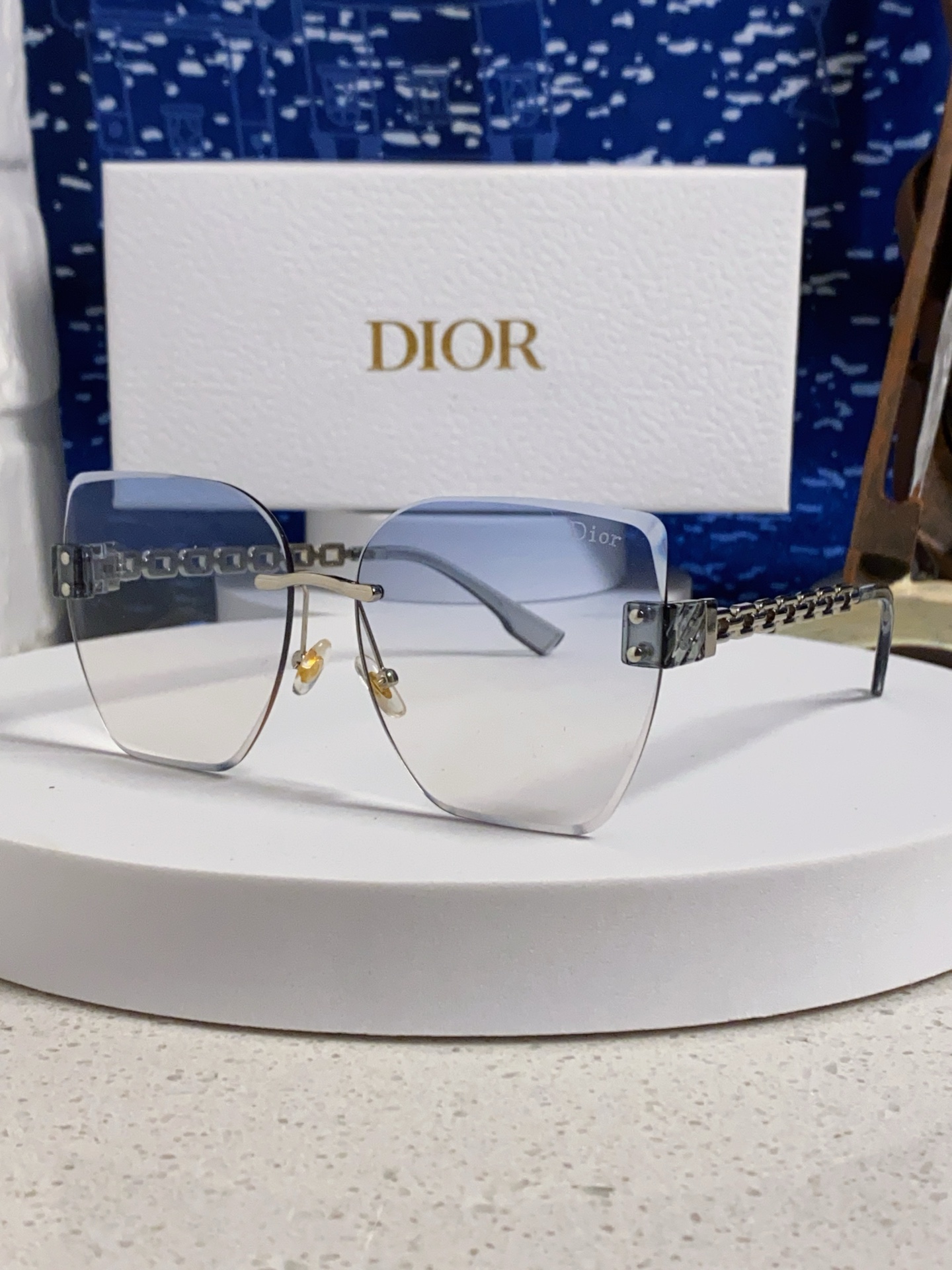 DIOR ディオール サングラス チェーンデザイン 大顔用 防紫外線 駐車場用 偏光 レディース 全4色