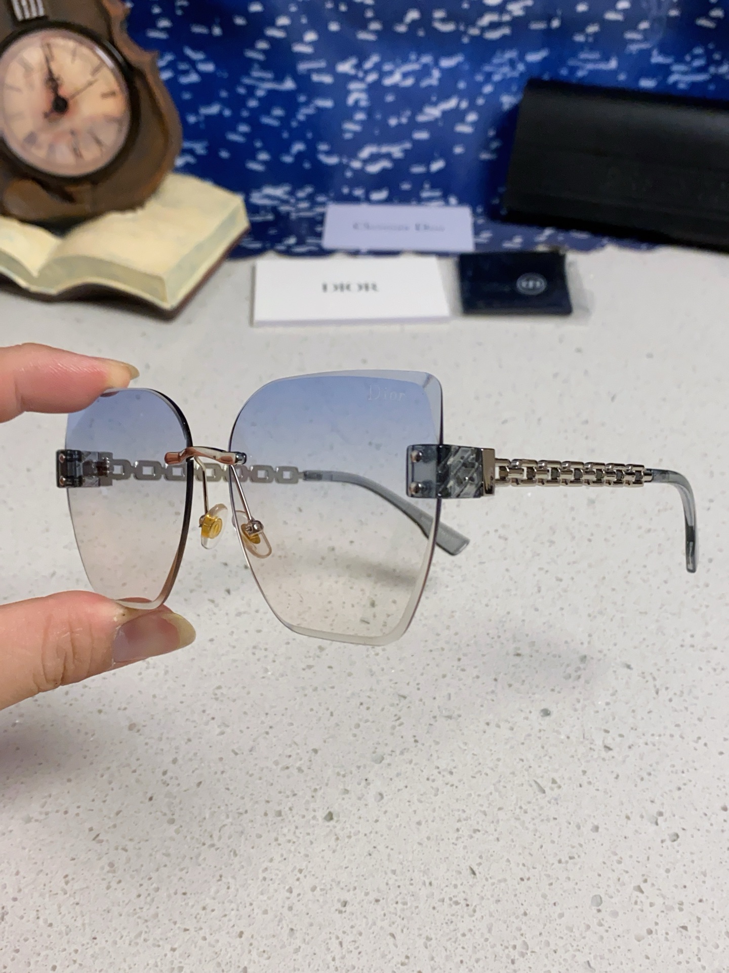 DIOR ディオール サングラス チェーンデザイン 大顔用 防紫外線 駐車場用 偏光 レディース 全4色 - 画像 9