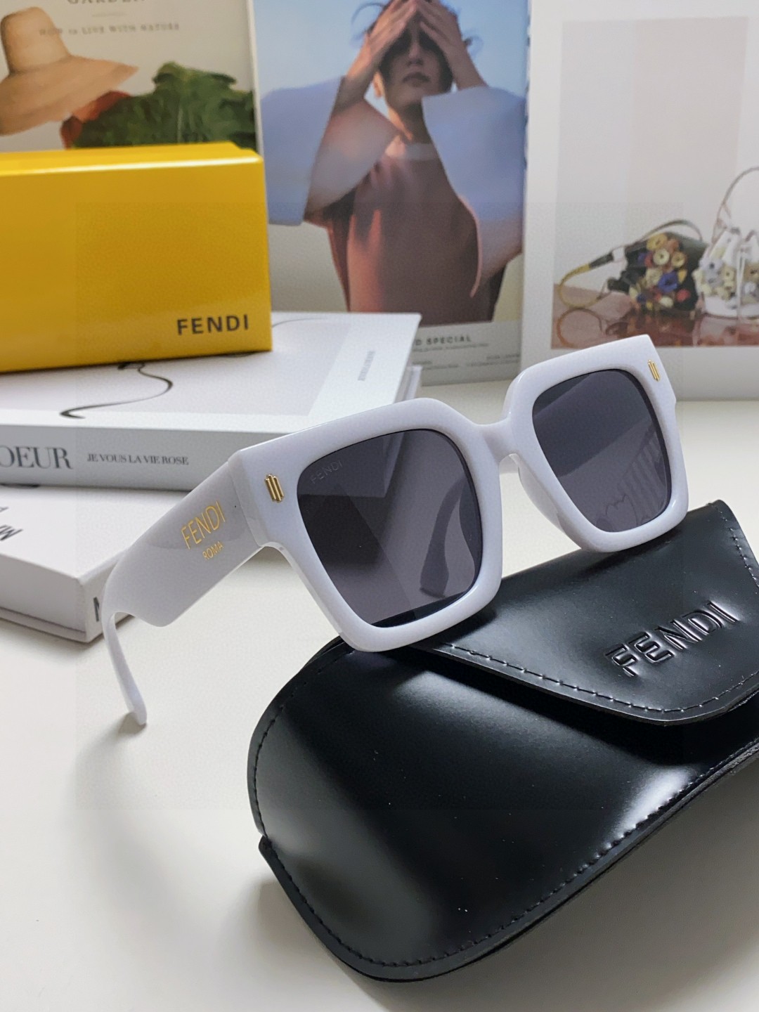 FENDI フェンディ サングラス ファッション レディース メンズ 2025年最新 ホワイト - 画像 8