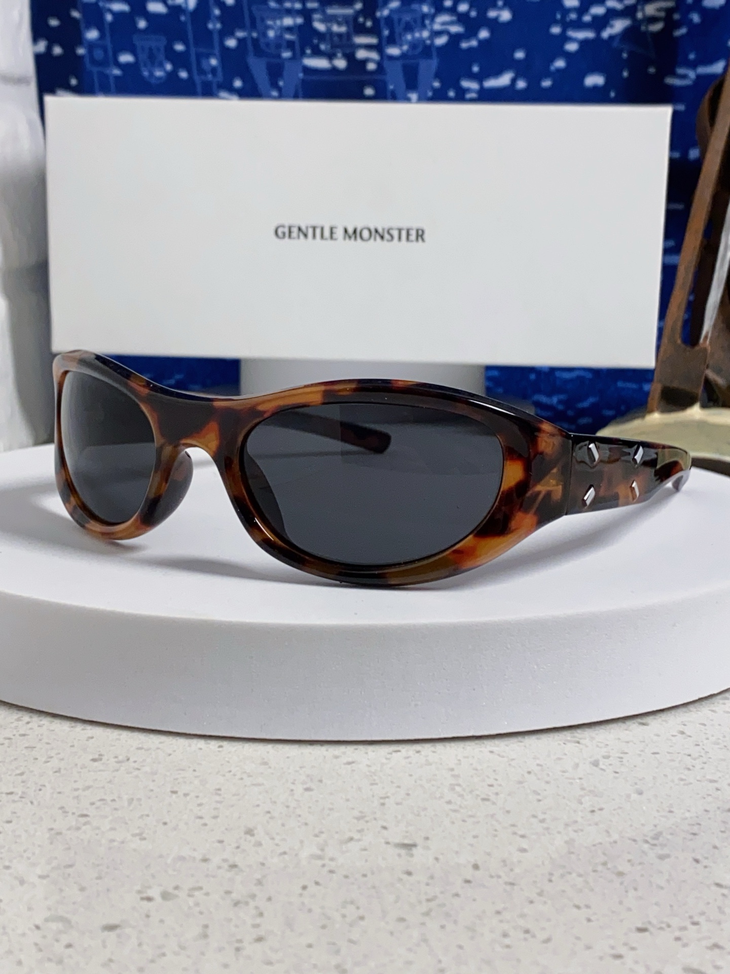 GENTLE MONSTER ジェントルモンスター サングラス MM003 フレーム レディース フルサイズ テンプル 4色展開