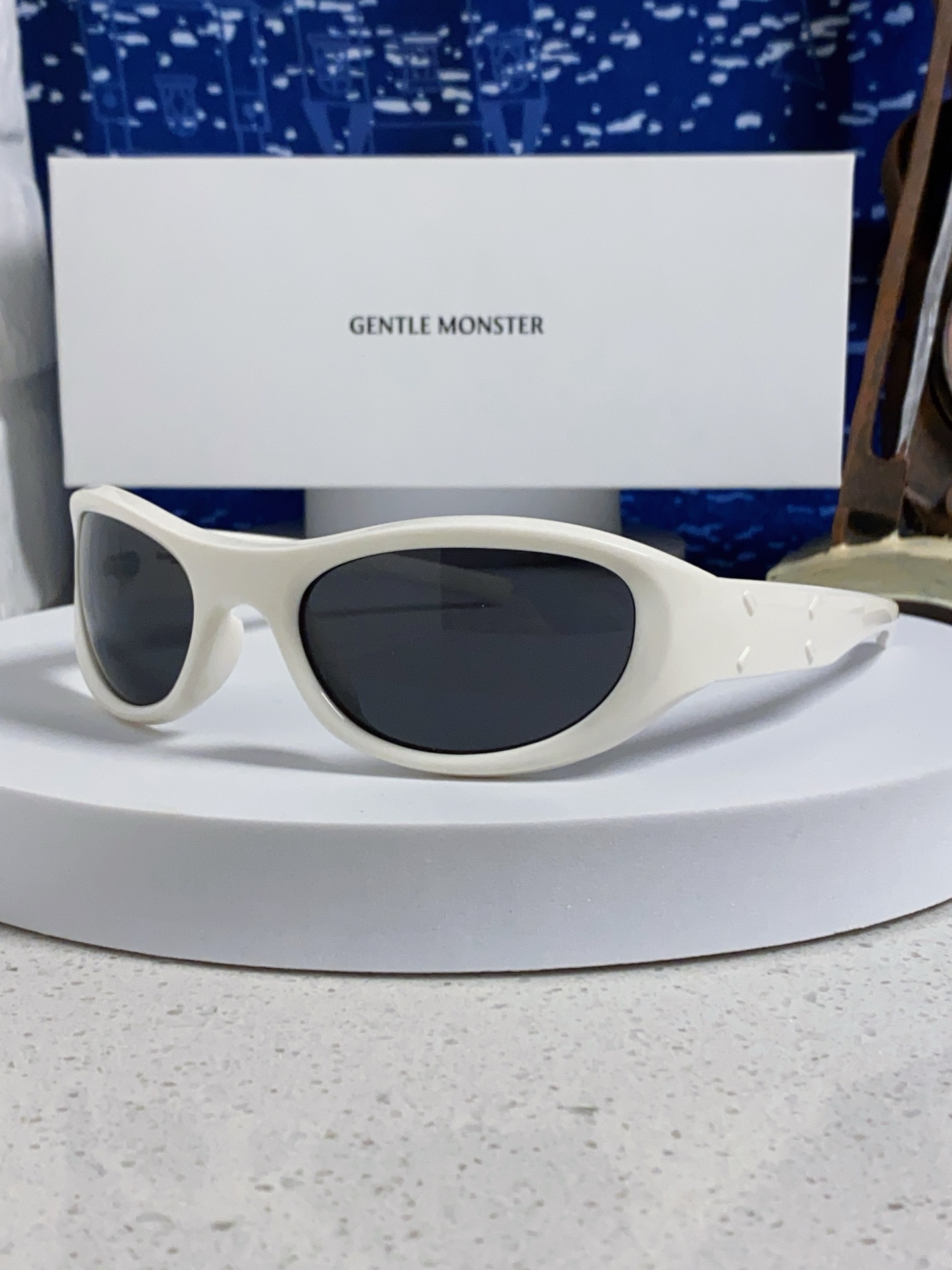 GENTLE MONSTER ジェントルモンスター サングラス MM003 メンズ レディース フレーム ホワイト 多色展開