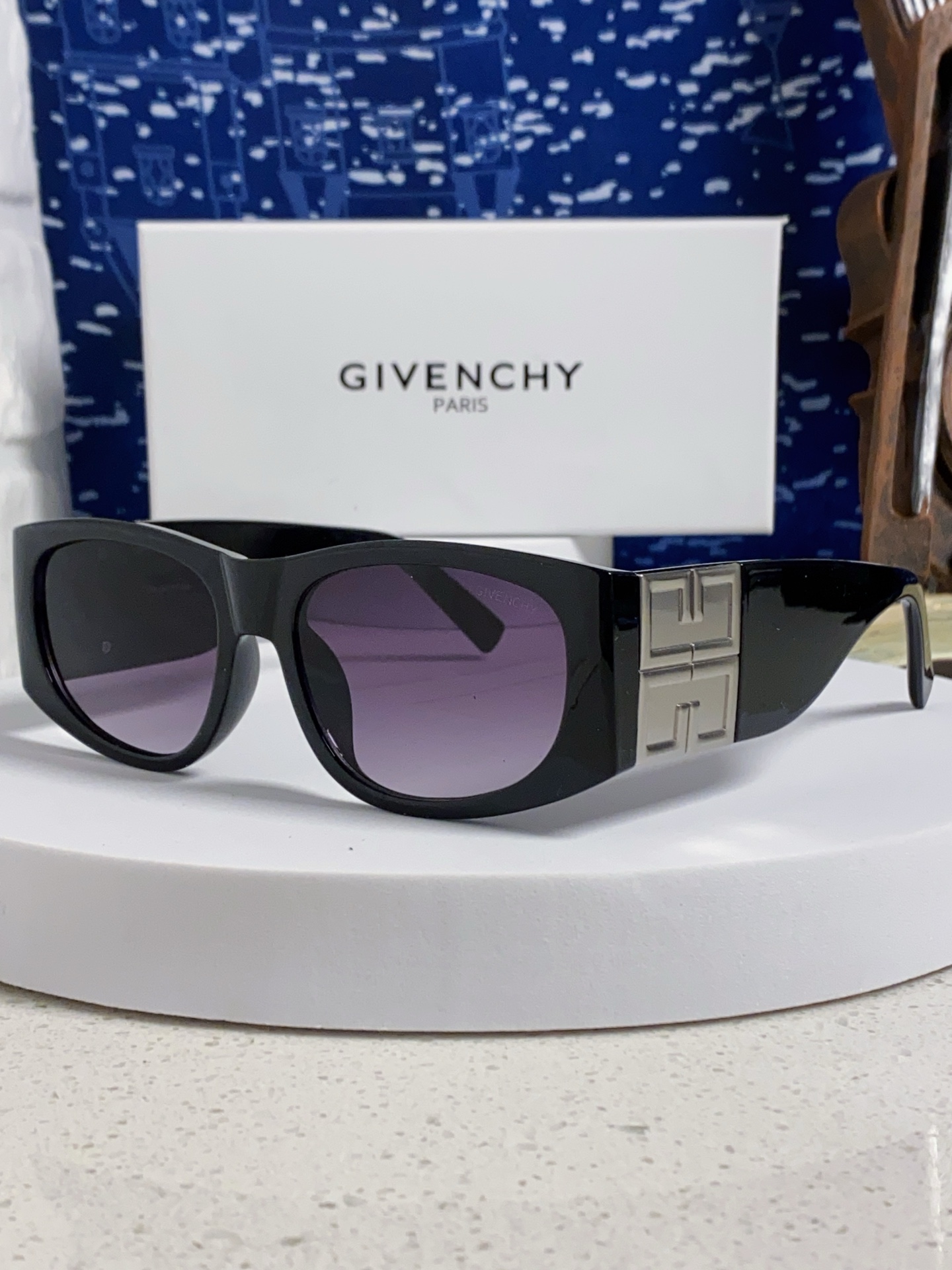 GIVENCHY ジバンシィ サングラス フレーム レディース 偏光 ファッション ブラック 多色展開