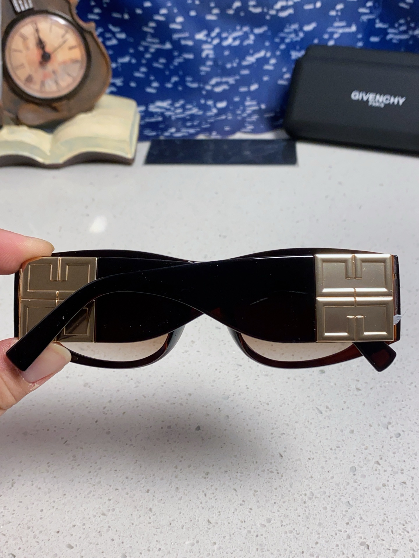 GIVENCHY ジバンシィ サングラス レディース 偏光 2025 新作 フレーム タテ型 ブラック 多色展開 - 画像 7