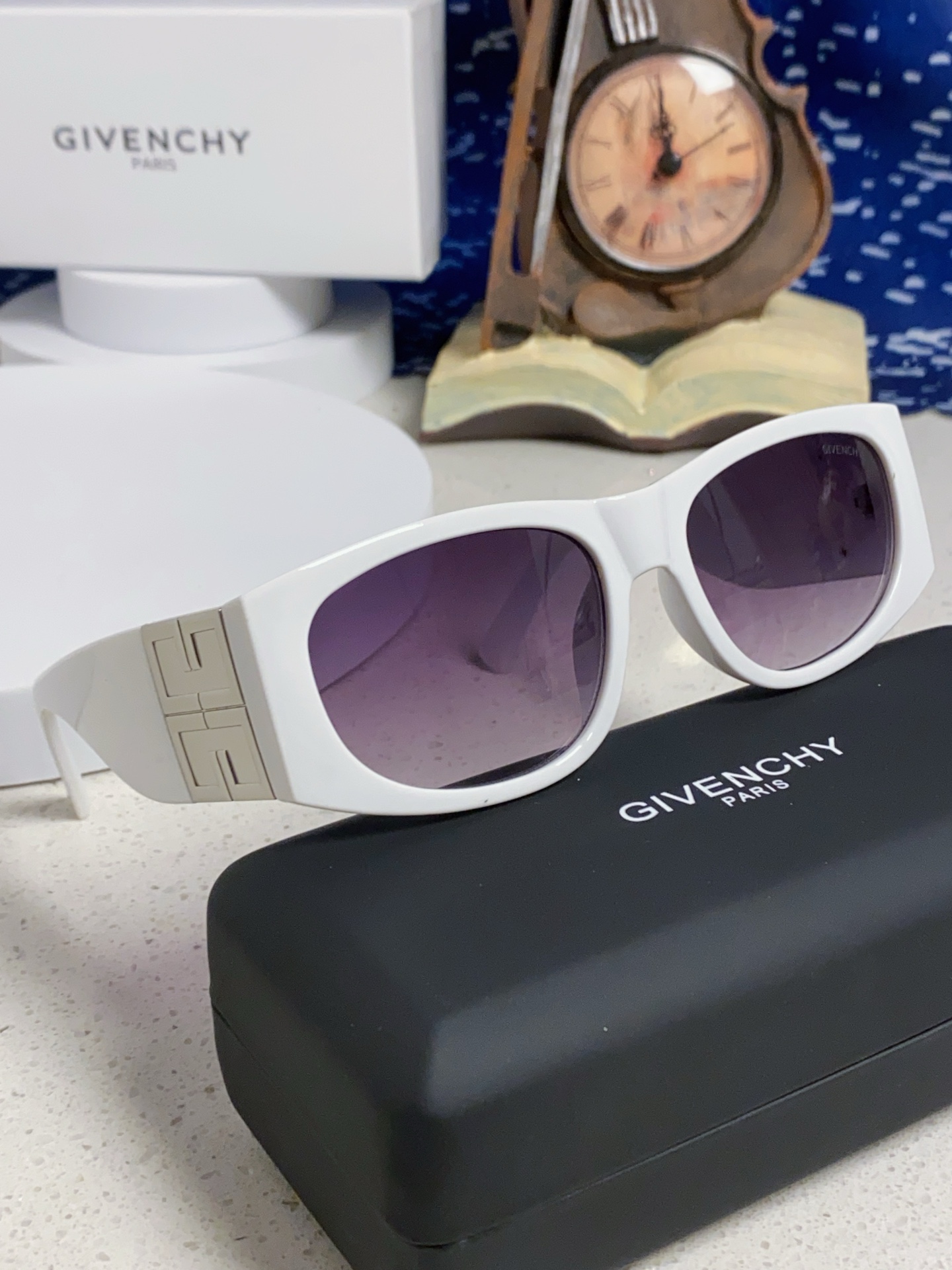 GIVENCHY ジバンシィ サングラス フレーム付き パソコン用 レディース ウェア ホワイト 多色展開 - 画像 2