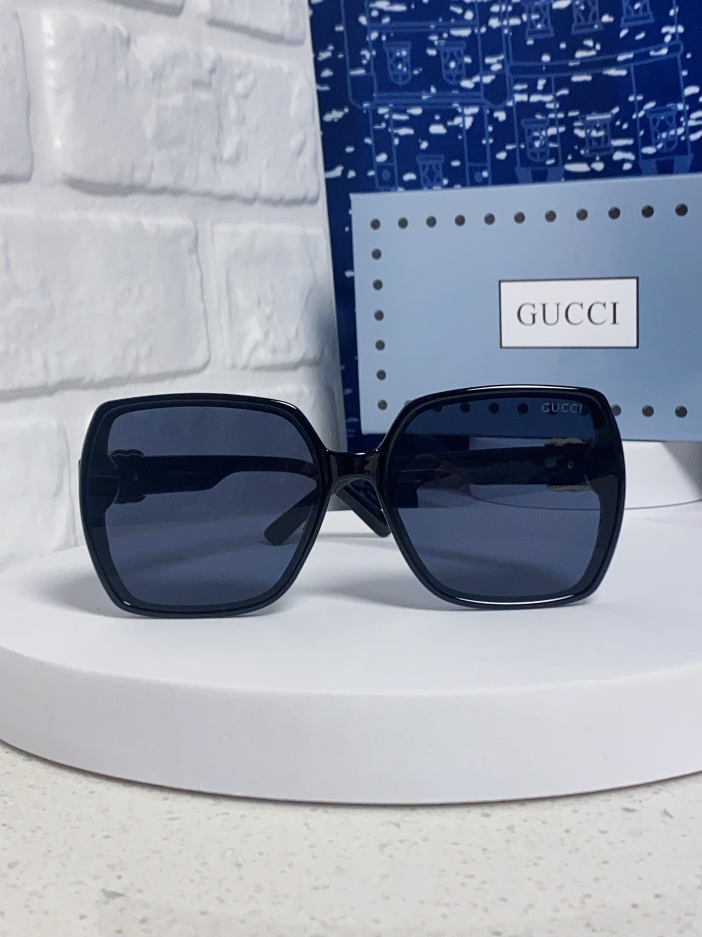 GUCCI グッチ サングラス フレーム付き 2025年新作 レディース ブラック 多色展開 - 画像 5