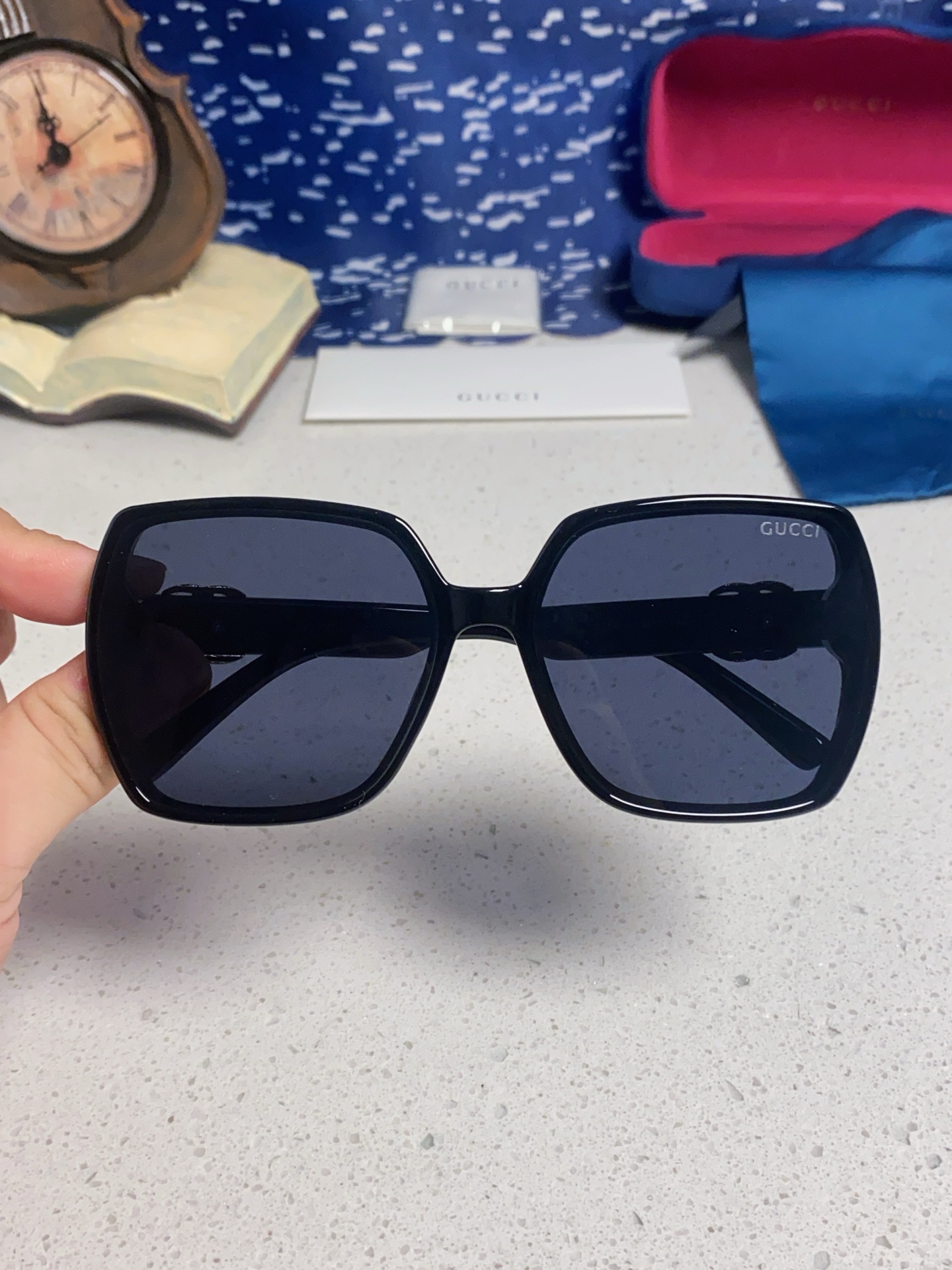 GUCCI グッチ サングラス フレーム付き 2025年新作 レディース ブラック 多色展開 - 画像 7