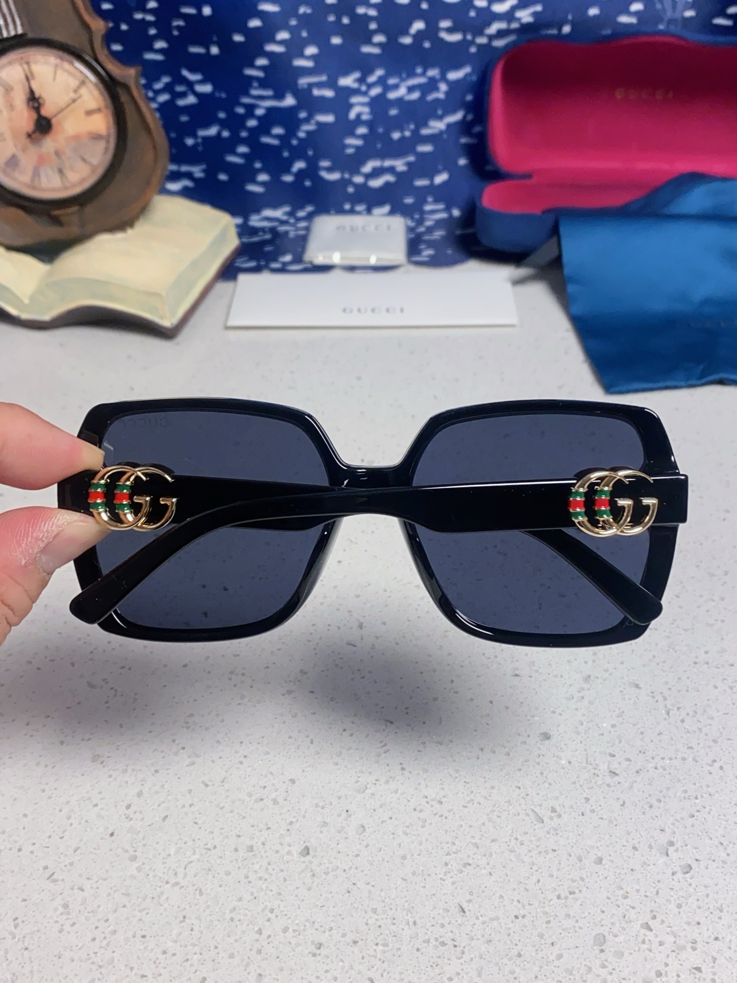 GUCCI グッチ サングラス フレーム付き 2025年新作 レディース ブラック 多色展開 - 画像 8