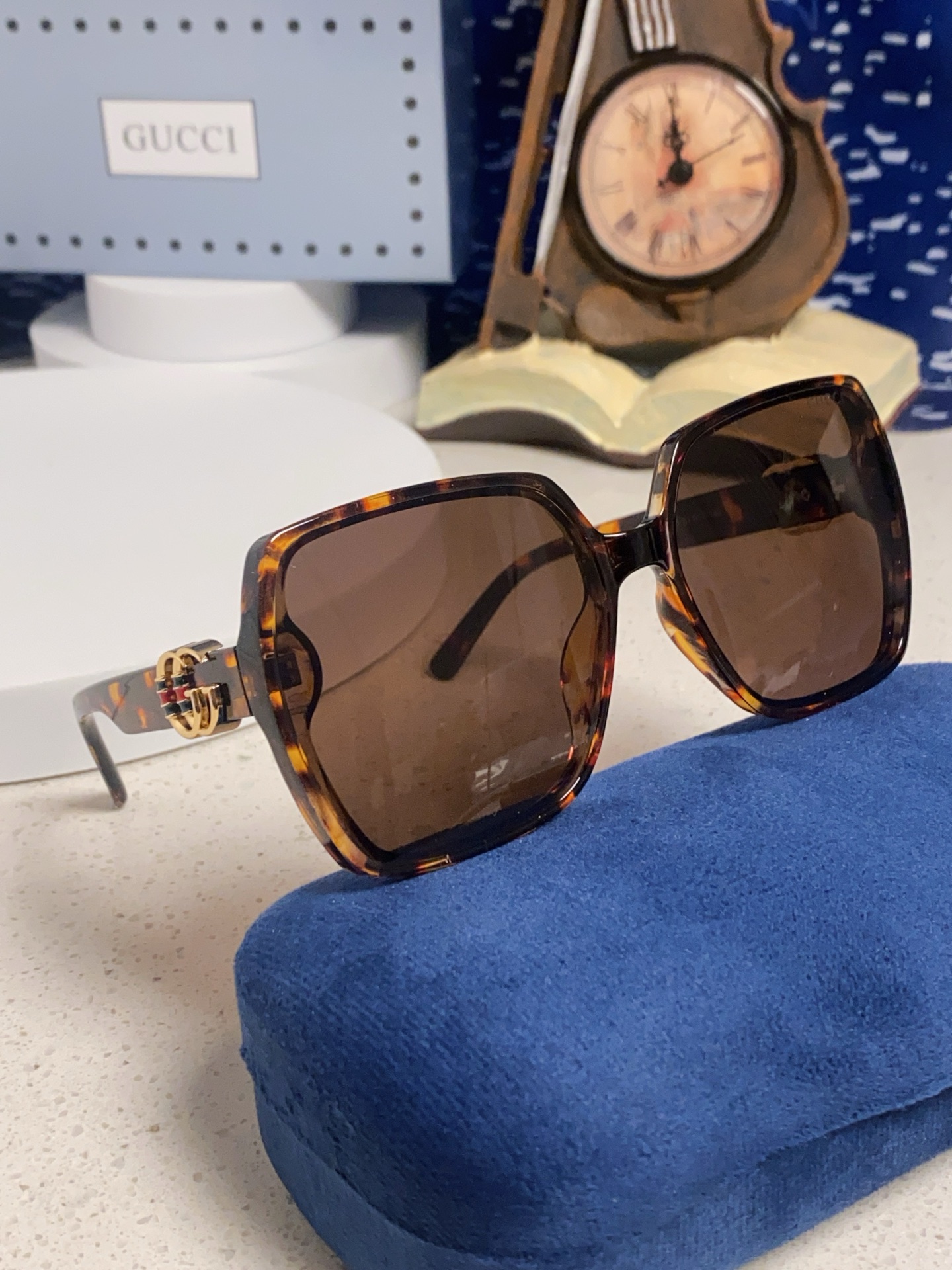 GUCCI グッチ サングラス レディース 2025年新作 防紫外線 フラットシェイプ タートルシェル柄 多色展開 - 画像 2