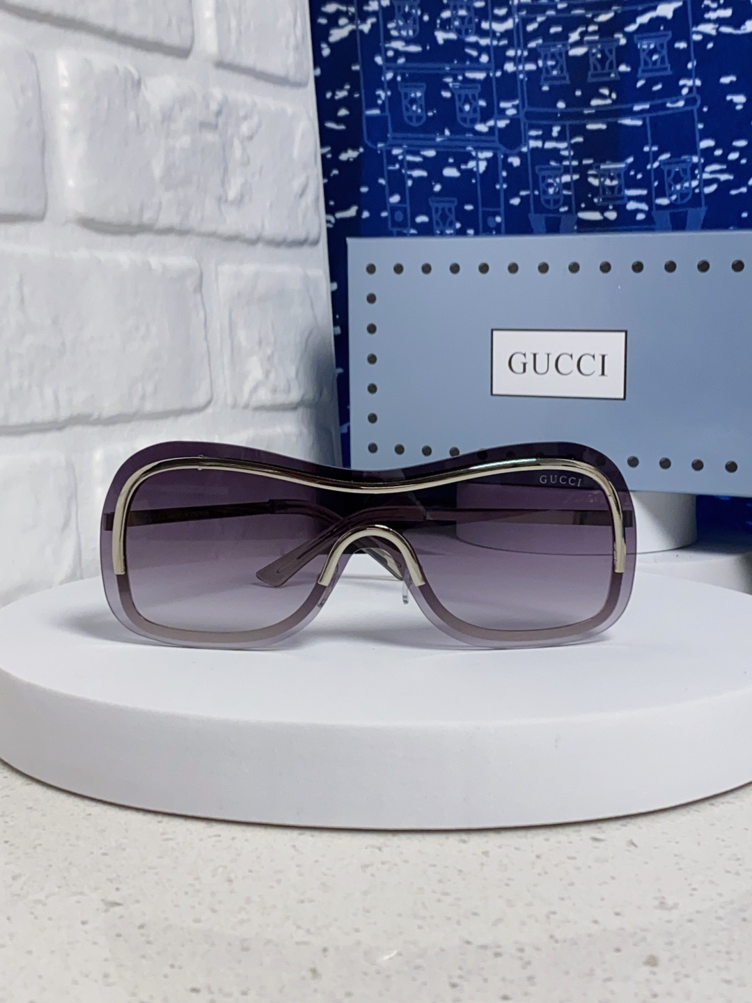 GUCCI グッチ サングラス メンズ レディース 一体型 サイバー テクノロジー フューチャー デザイン 金属フレーム サイドカット フラット レンズ グラデーション カラーレンズ 多色展開 - 画像 7