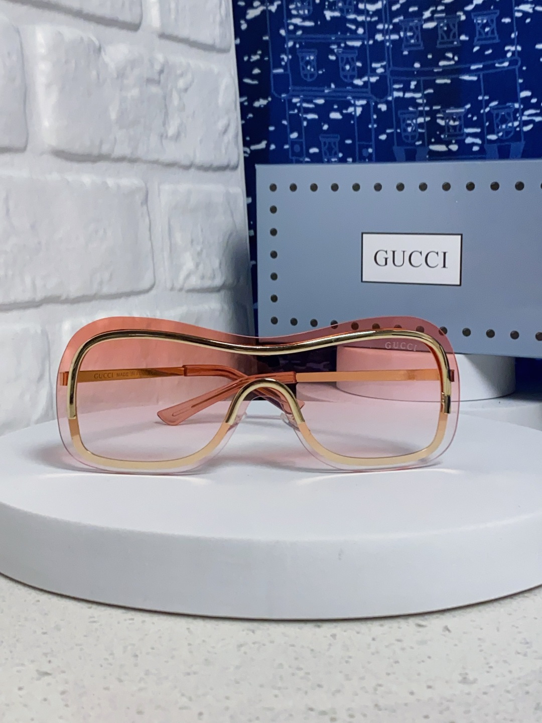 GUCCI グッチ サングラス フェイスガード型 男性 女性 メンズ レディース ピンク 多色展開 - 画像 5