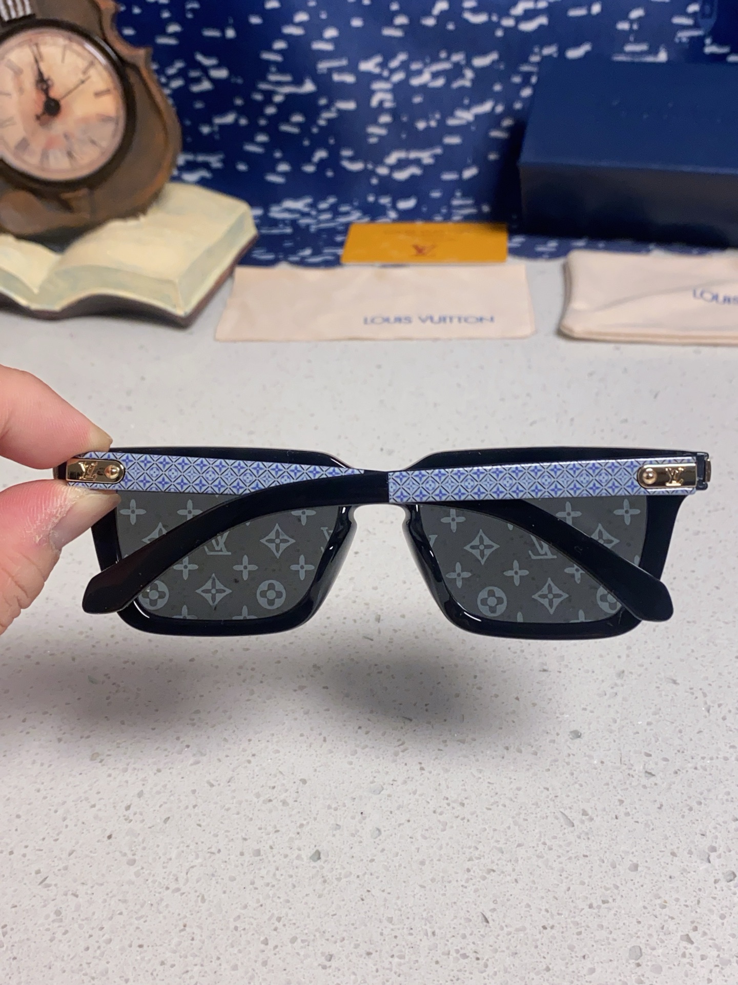 LOUIS VUITTON ルイヴィトン メンズサングラス フレーム対応 耐衝撃 耐刮傷 通勤 多色展開 - 画像 8