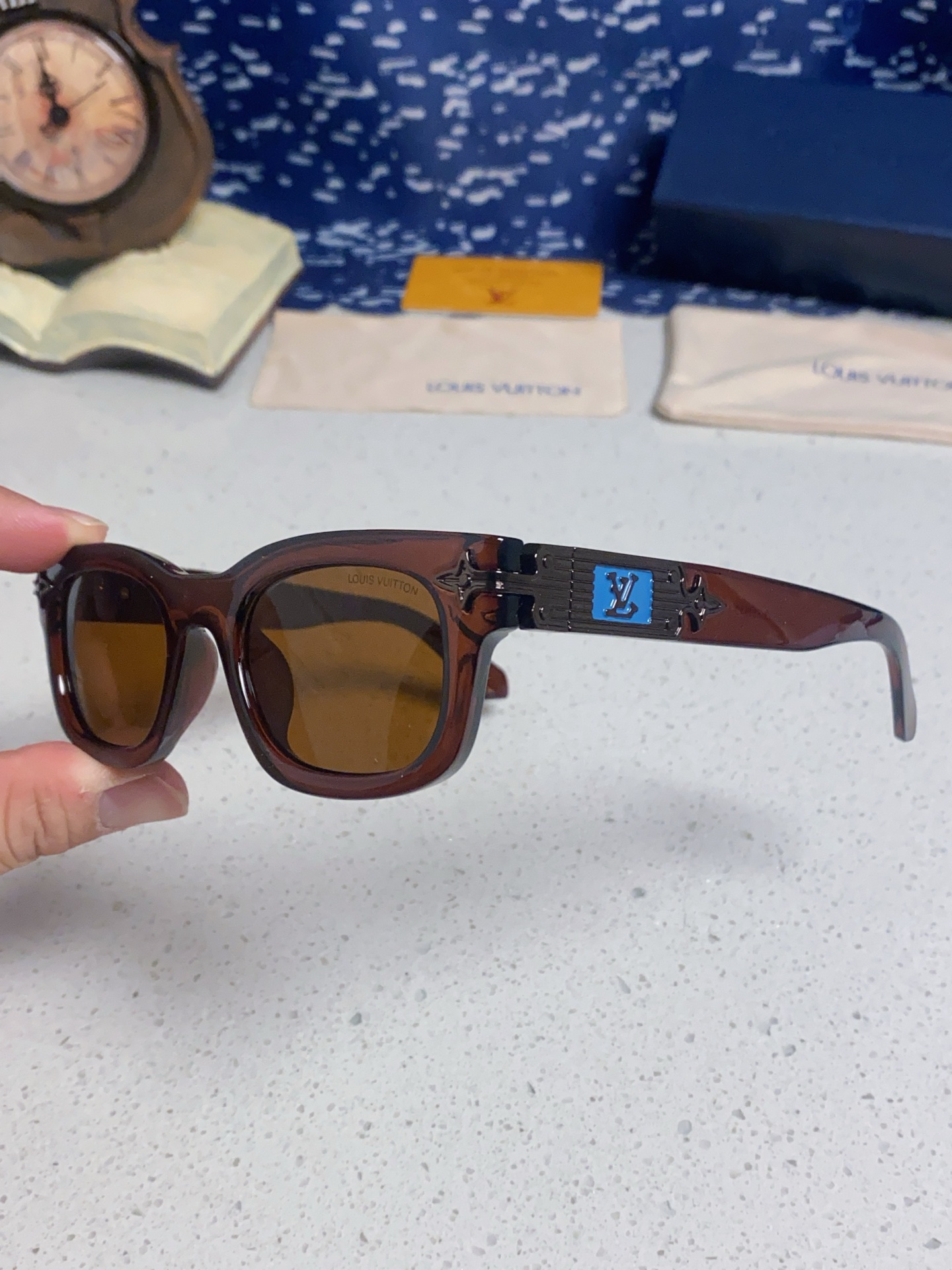 LOUIS VUITTON ルイヴィトン サングラス メンズ レディース フレーム サングラス ブルーサンガス 31371 多色展開 - 画像 9