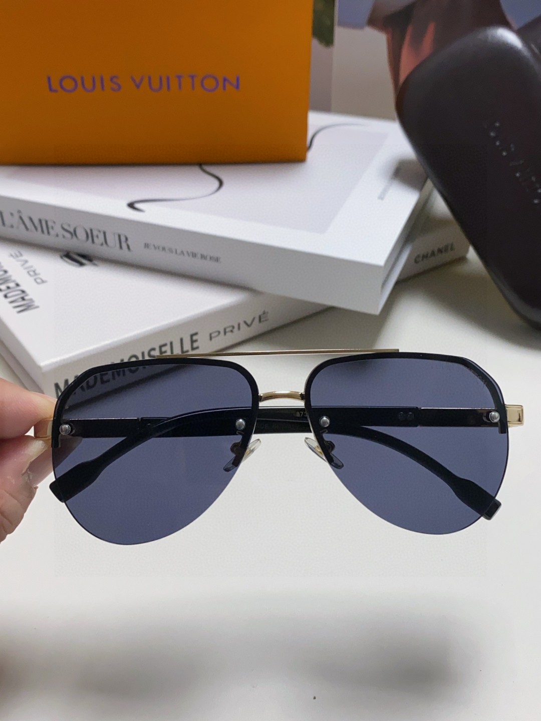 LOUIS VUITTON ルイヴィトン メタルフレーム サングラス フライトグラス 男女兼用 防紫外線 ブラック ブラウン グリーン シルバー ブラックゴールド 多色展開 - 画像 5