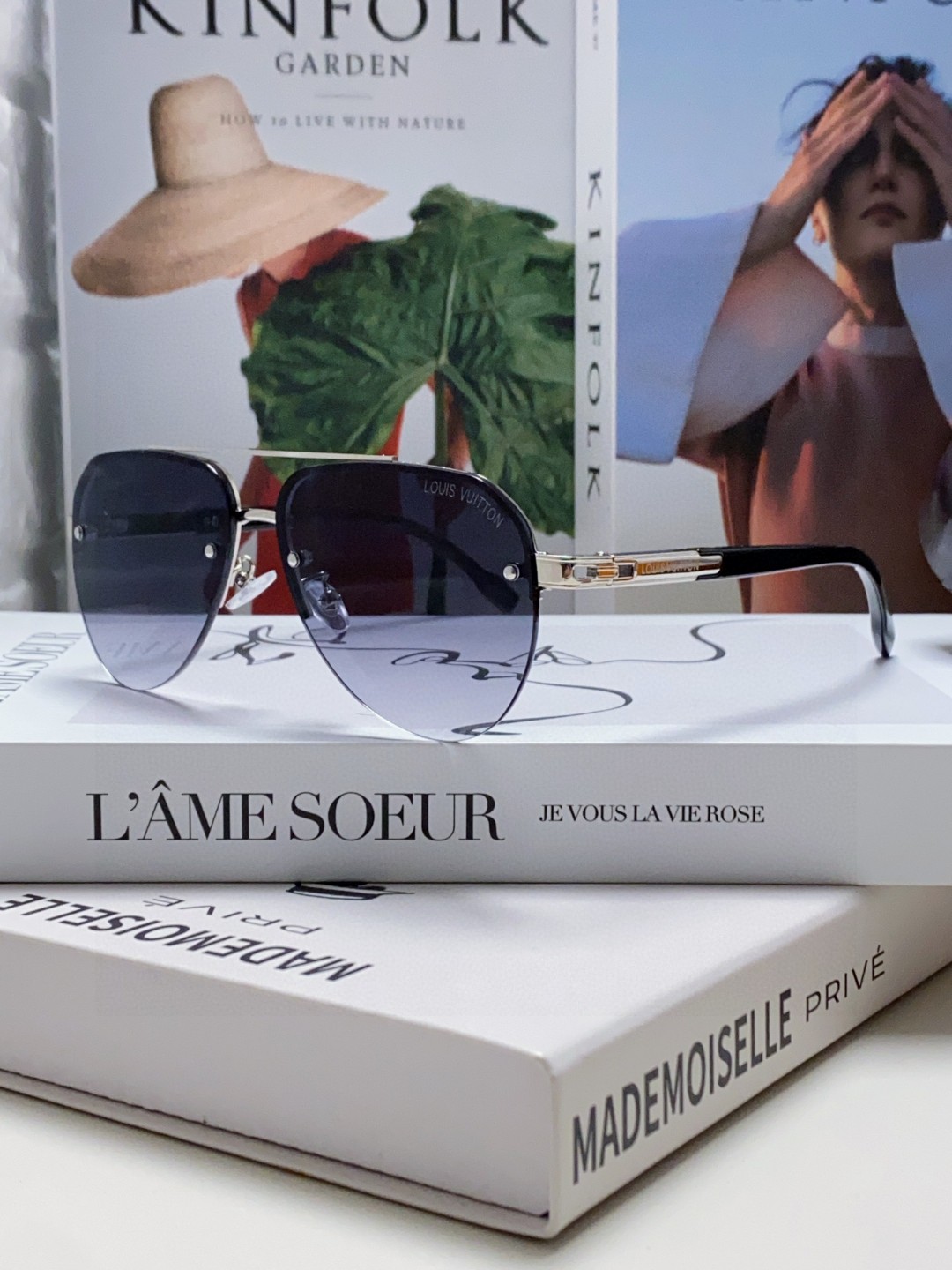 LOUIS VUITTON ルイヴィトン フライトグラス 太陽メガネ メンズ レディース 防紫外線 ブラック ゴールド 網目柄 多色展開