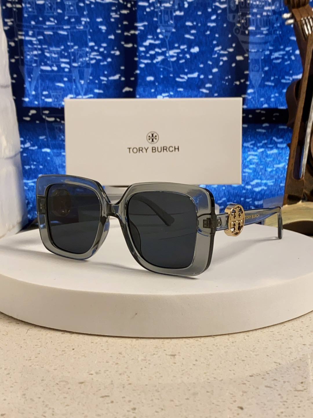 TORY BURCH トーリーバーチ サングラス フレーム型 メンズ レディース 2025年新作 大きめサイズ 送料無料 透明グレー