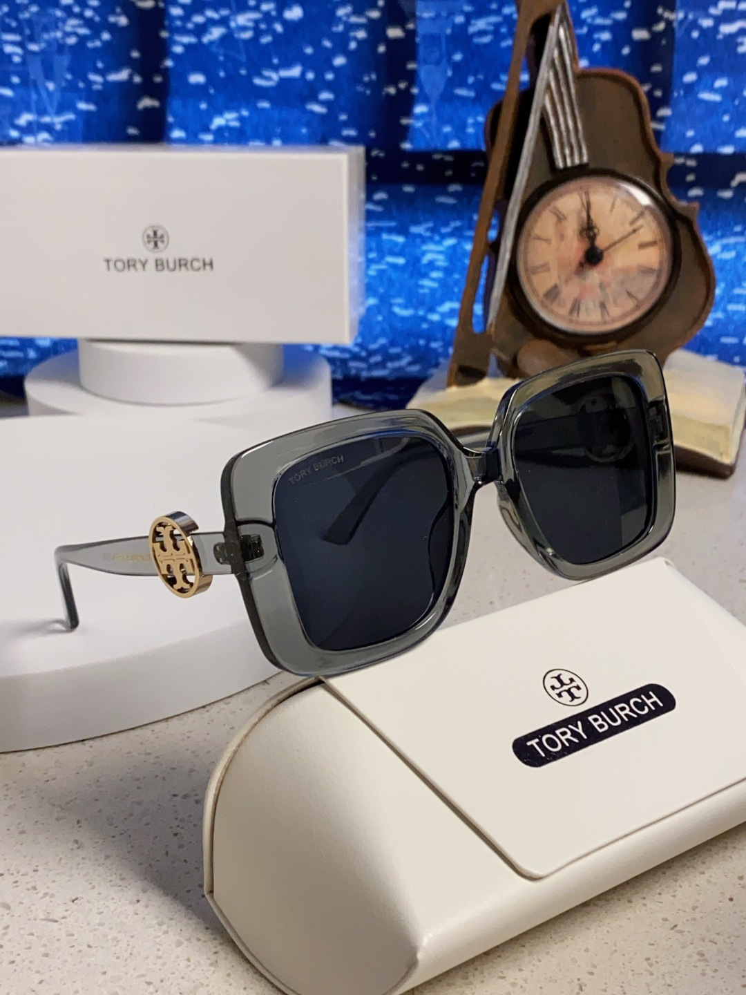 TORY BURCH トーリーバーチ サングラス フレーム型 メンズ レディース 2025年新作 大きめサイズ 送料無料 透明グレー - 画像 2