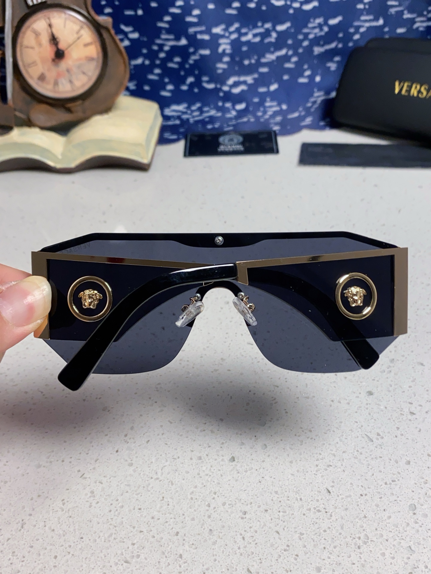 VERSACE ヴェルサーチ サングラス メタルフレーム 多角形 フラットシェイプ メンズ レディース UVカット 31289 全6色展開 - 画像 8