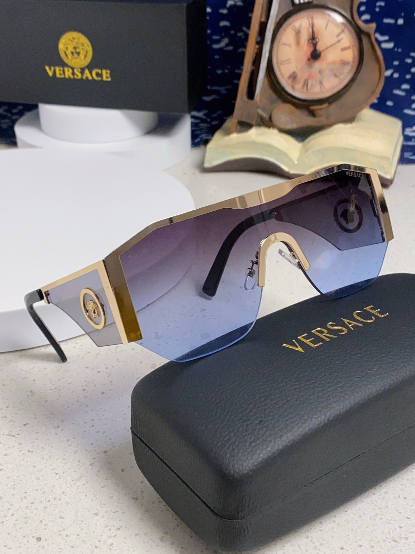 VERSACE ヴェルサーチ サングラス メンズ レディース 逆さまガラス メダリオン サングラス ブルーレンズ 両面仕様 多色展開 - 画像 2