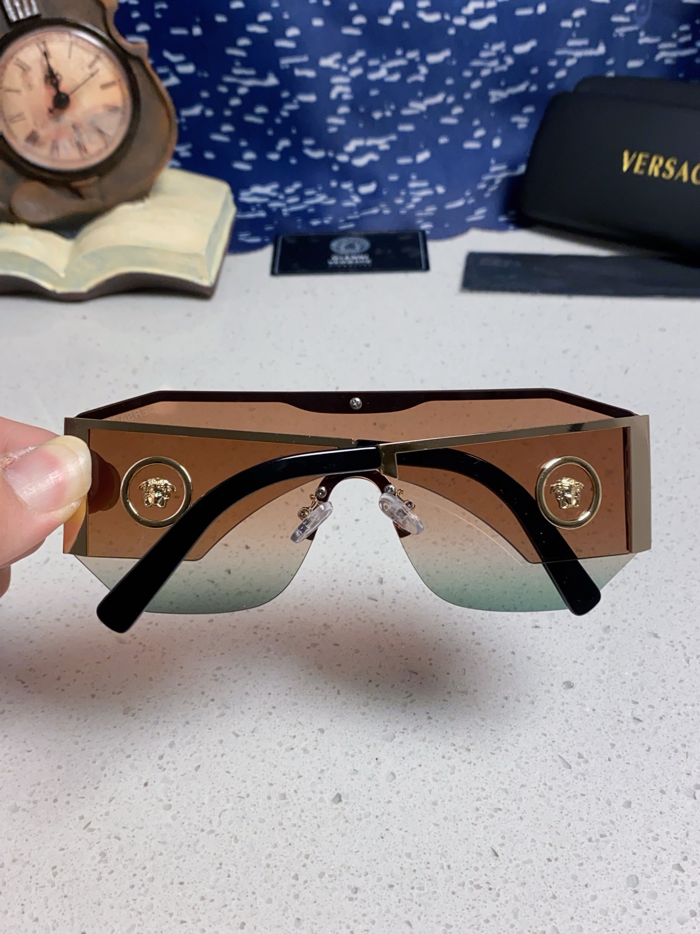 VERSACE ヴェルサーチ サングラス メタルフレーム 20254 フラットシェイプ 防紫外線 ショップスタイル メンズ レディース 多色展開 - 画像 8