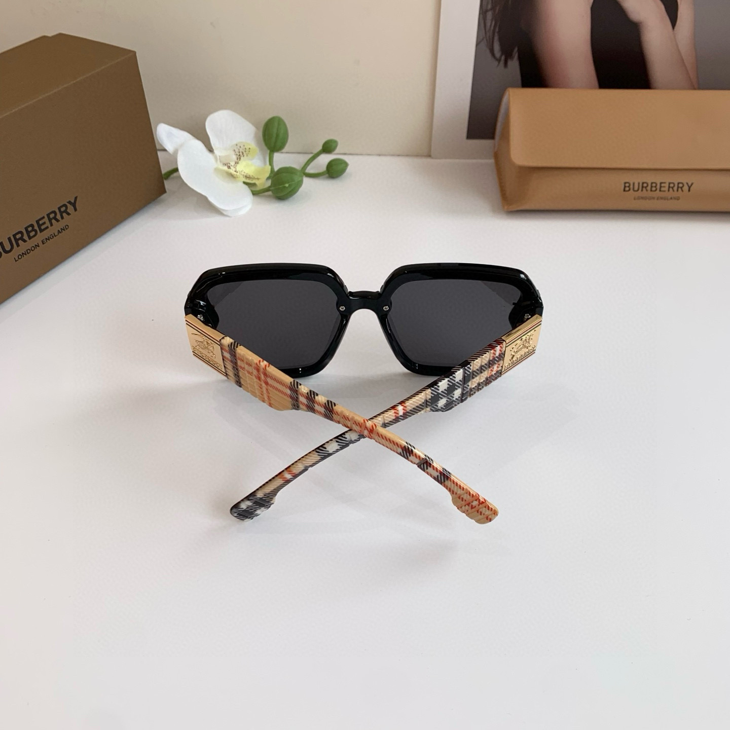 BURBERRY バーバリー サングラス フレーム 黒 レディース メンズ 6210 6209 145 全2色 - 画像 9