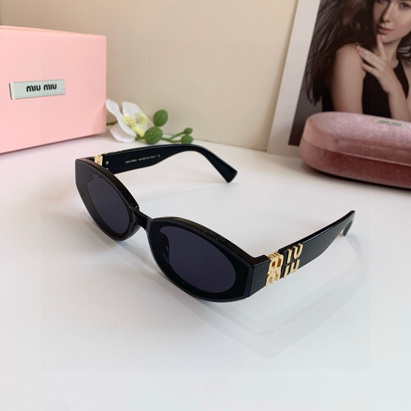 MIU MIU ミウミウ サングラス フレーム型 メンズ レディース ブラック - 画像 2