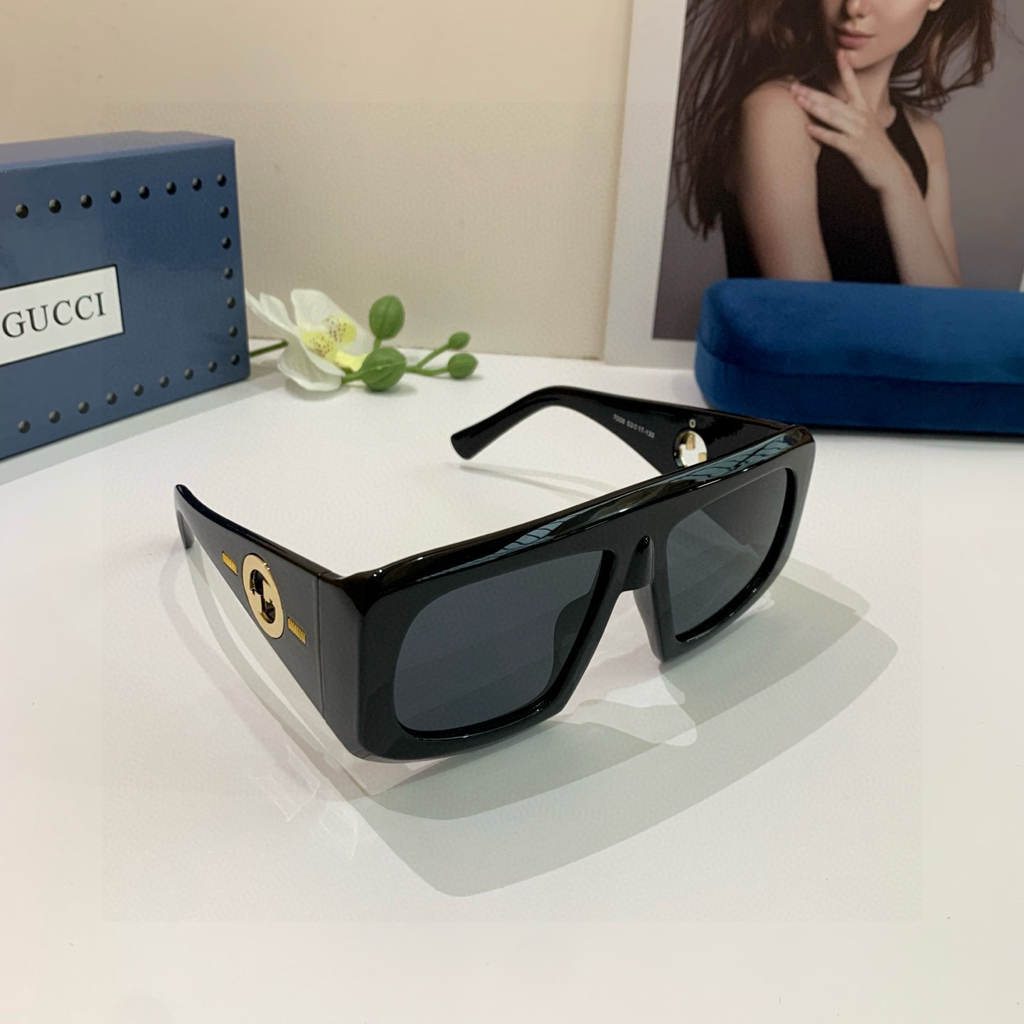 GUCCI グッチ サングラス フレーム太め 7008 53□17-130 ブラック