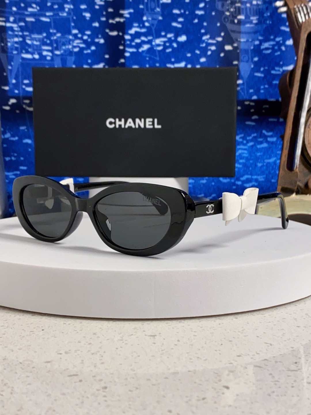 CHANEL シャネル サングラス フェイスリボン ブローチ かわいい レディース ブラック 多色展開