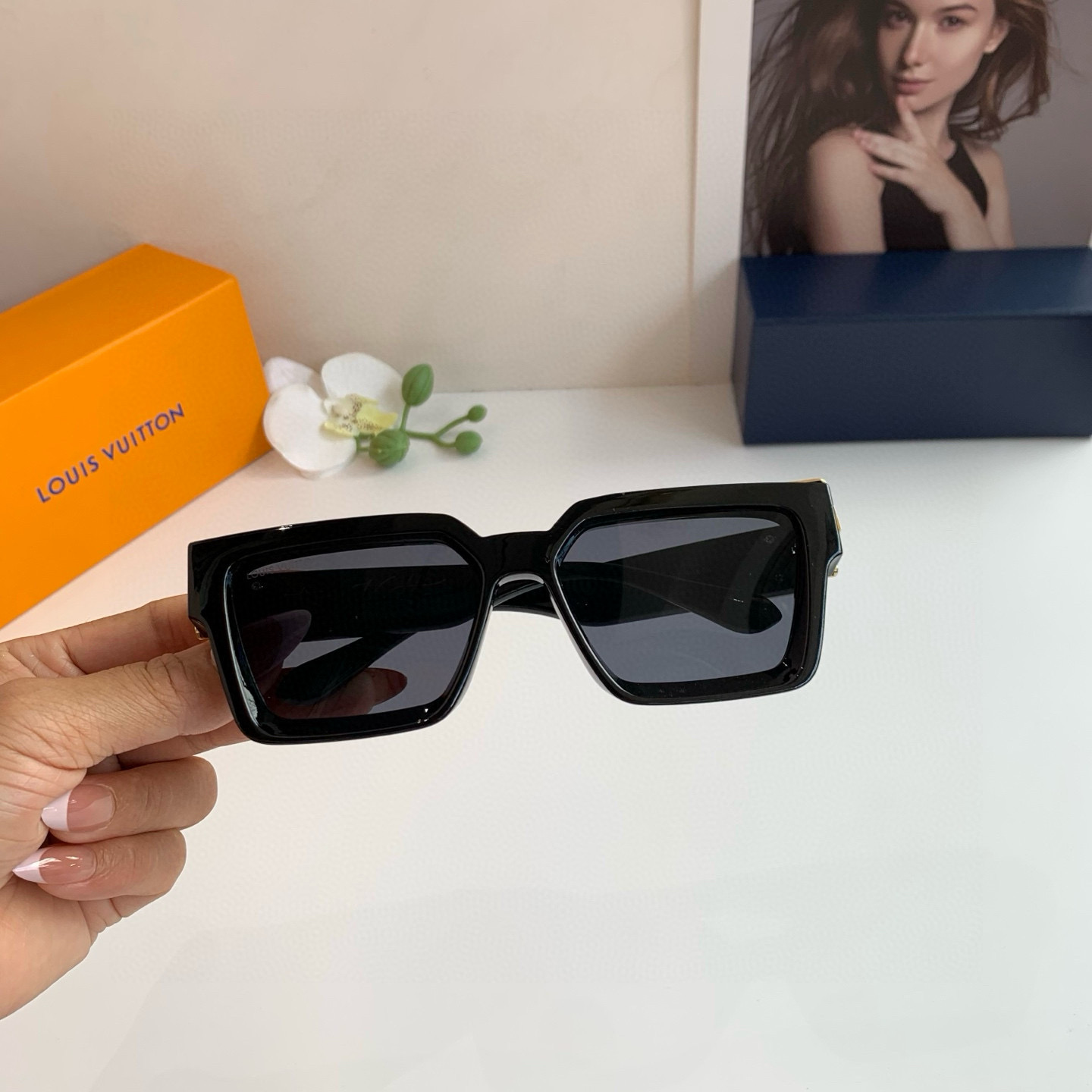 LOUIS VUITTON ルイヴィトン サングラス フレーム メンズ レディース ブラック ブラウン 2色展開 - 画像 3