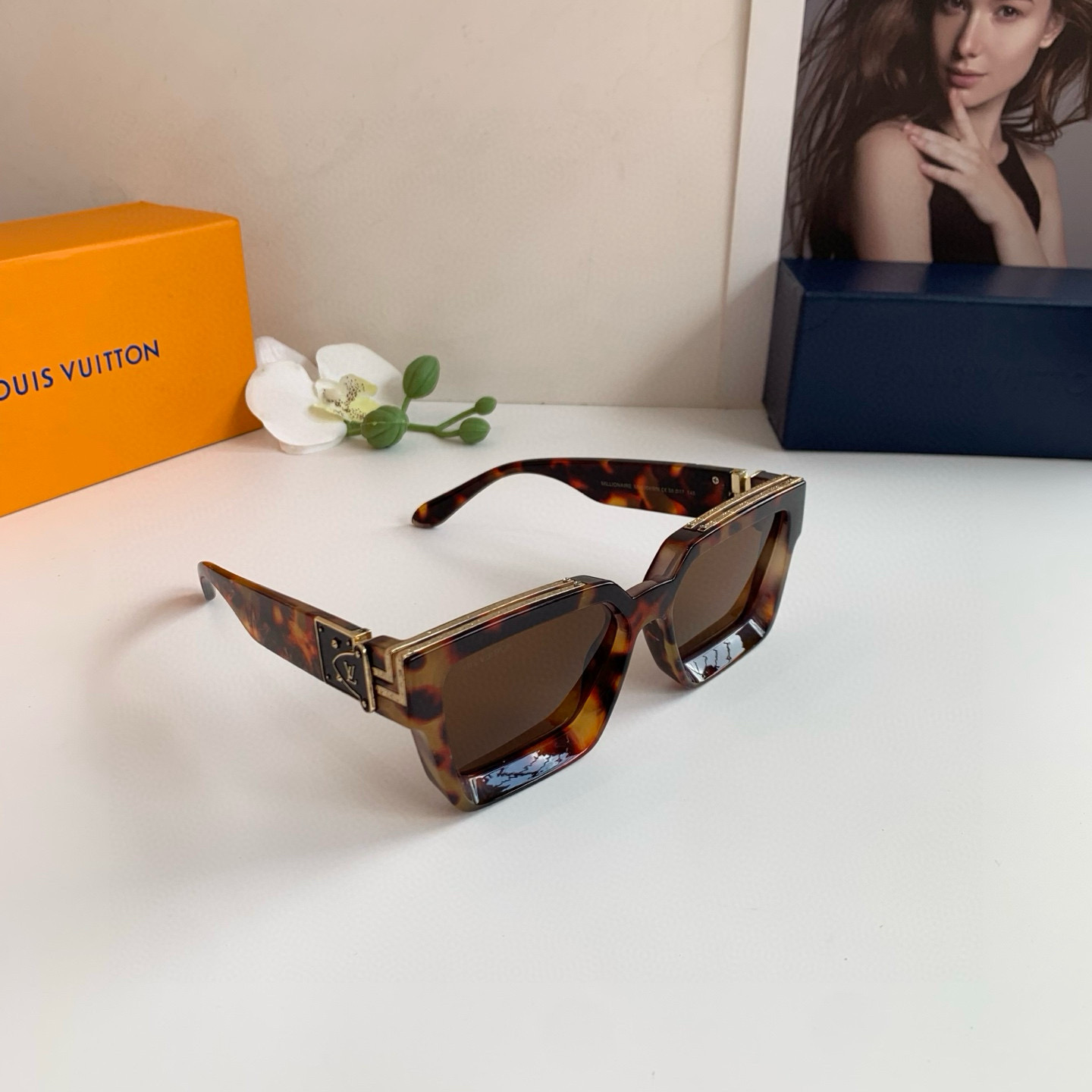 LOUIS VUITTON ルイヴィトン サングラス フレームサイズ54 メンズ レディース ブラック ブラウン 2色展開