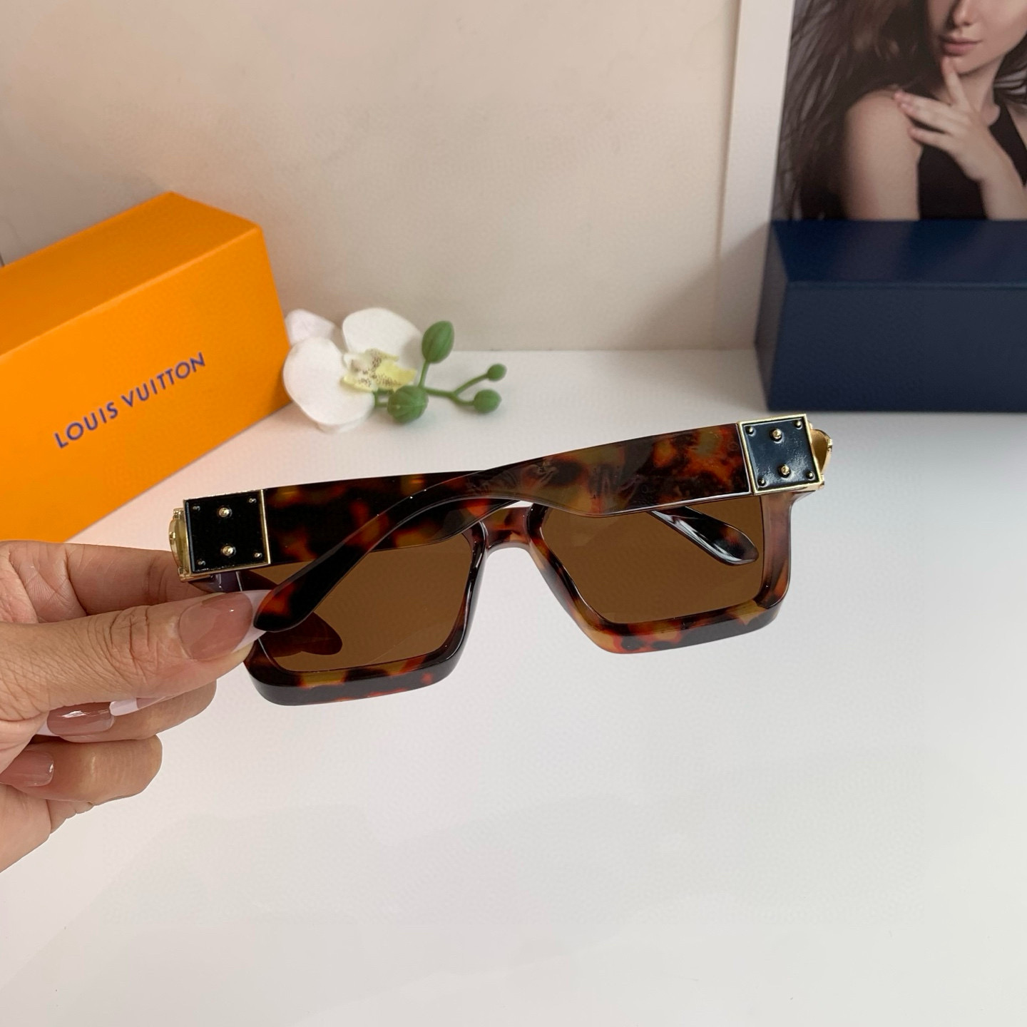 LOUIS VUITTON ルイヴィトン サングラス フレームサイズ54 メンズ レディース ブラック ブラウン 2色展開 - 画像 7