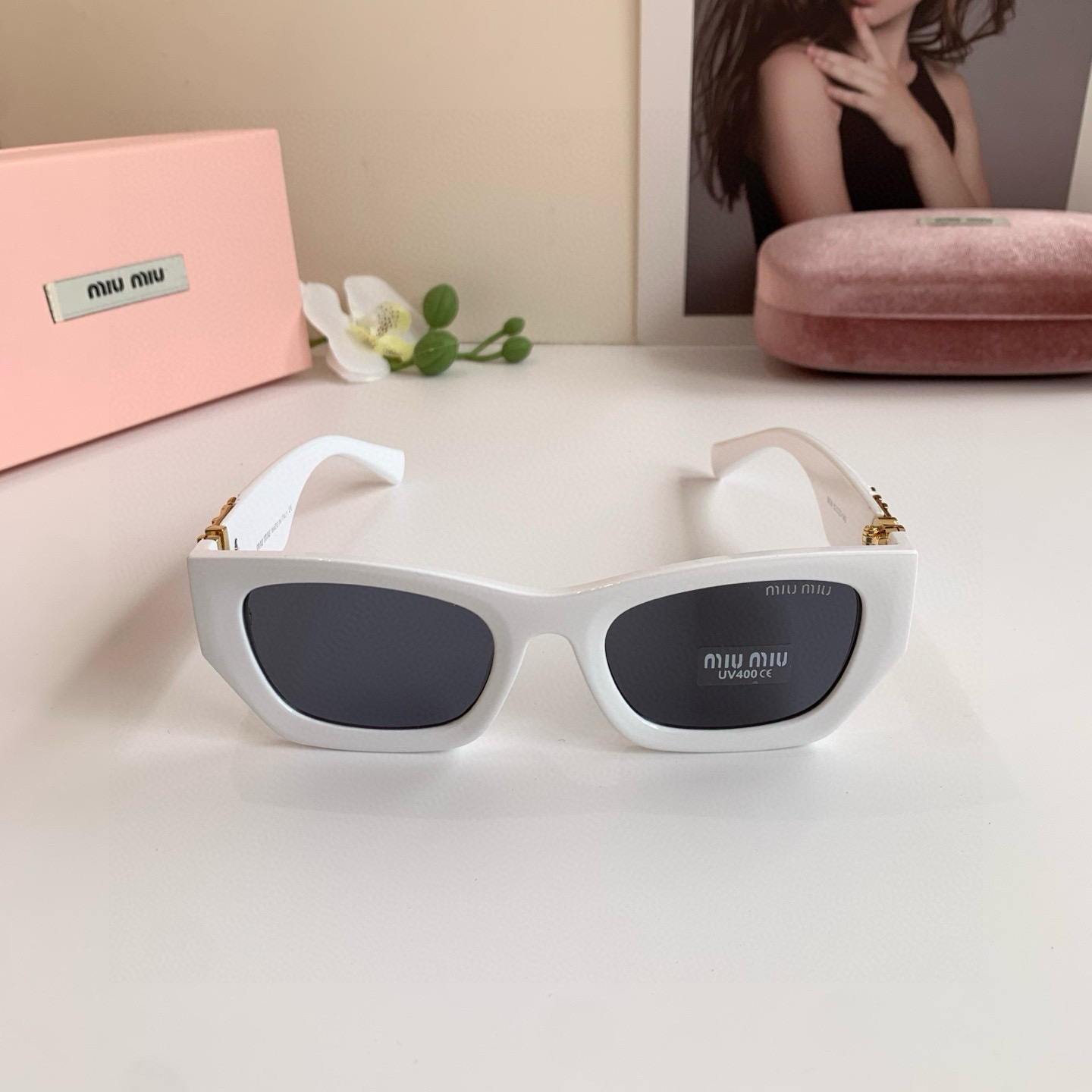 MIU MIU ミウミウ メガネ フレーム 男女兼用 フレーム メンズ レディース 防紫外线 サングラス ホワイト ブラック - 画像 4
