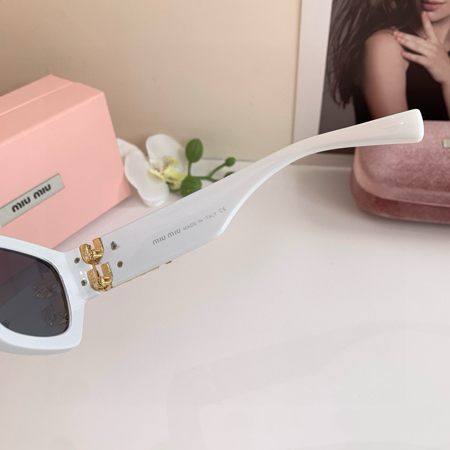 MIU MIU ミウミウ メガネ フレーム 男女兼用 フレーム メンズ レディース 防紫外线 サングラス ホワイト ブラック - 画像 5