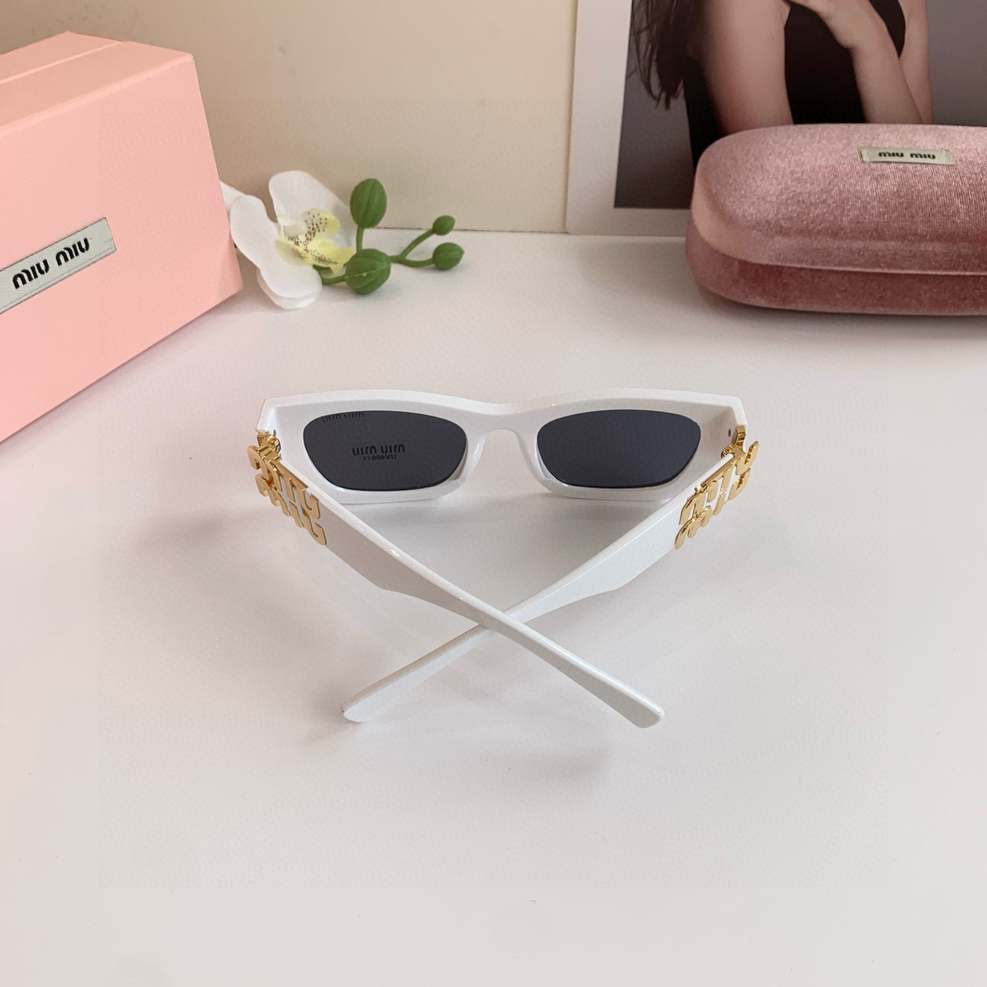 MIU MIU ミウミウ メガネ フレーム 男女兼用 フレーム メンズ レディース 防紫外线 サングラス ホワイト ブラック - 画像 8