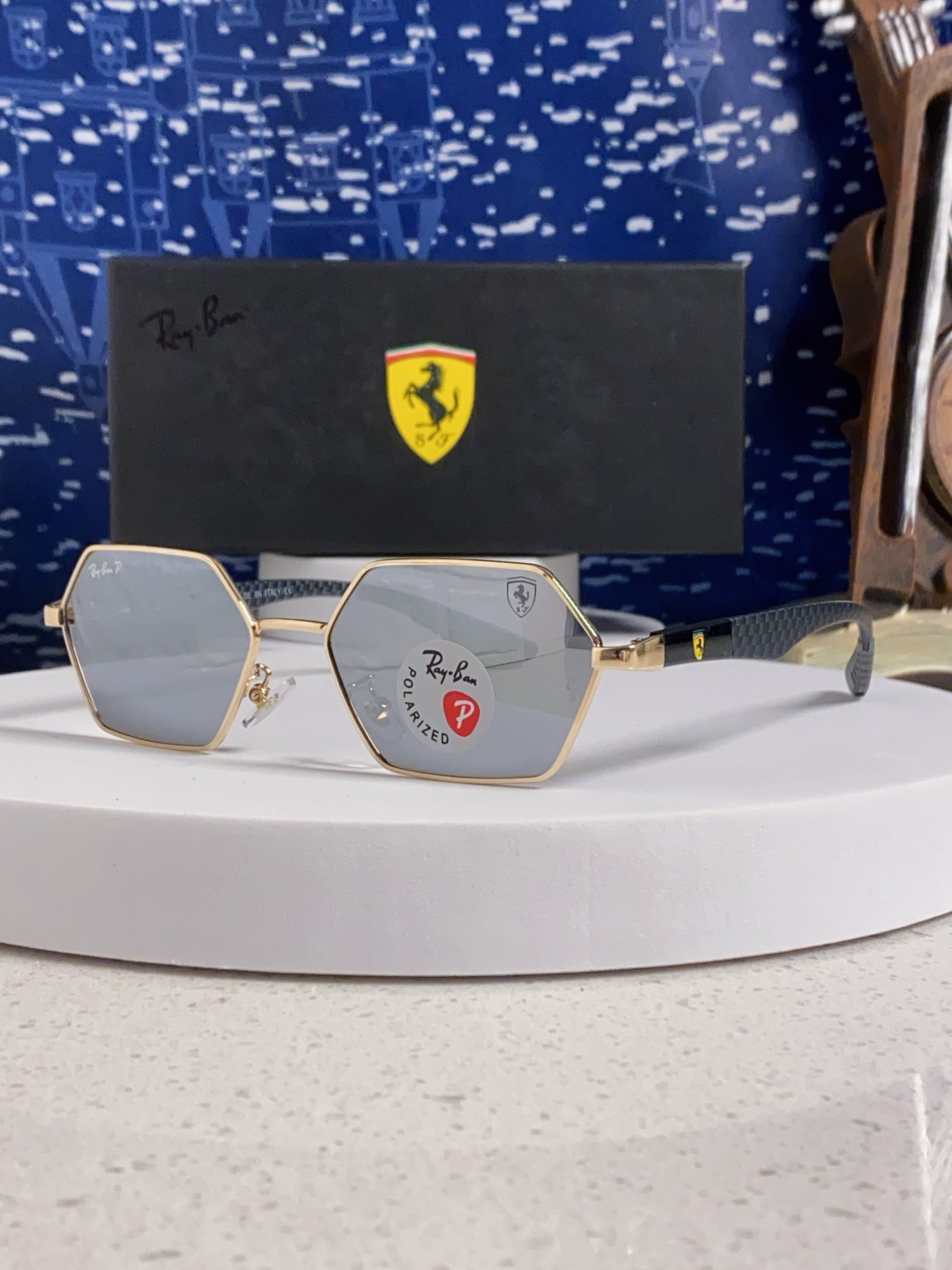 RAYBAN レイバン メンズサングラス フェラーリコラボ ポリカーボネート レンズ 2025年新作 金 黒 ブラック 6色展開
