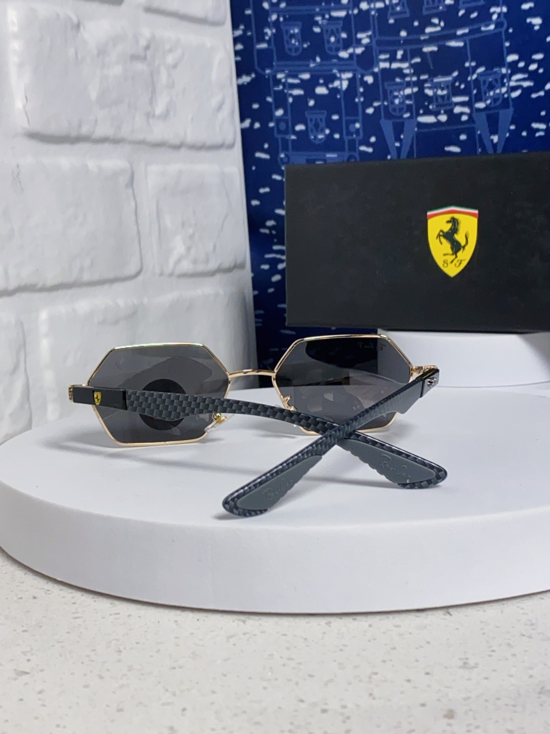 RAYBAN レイバン メンズサングラス フェラーリコラボ ポリカーボネート レンズ 2025年新作 金 黒 ブラック 6色展開 - 画像 6