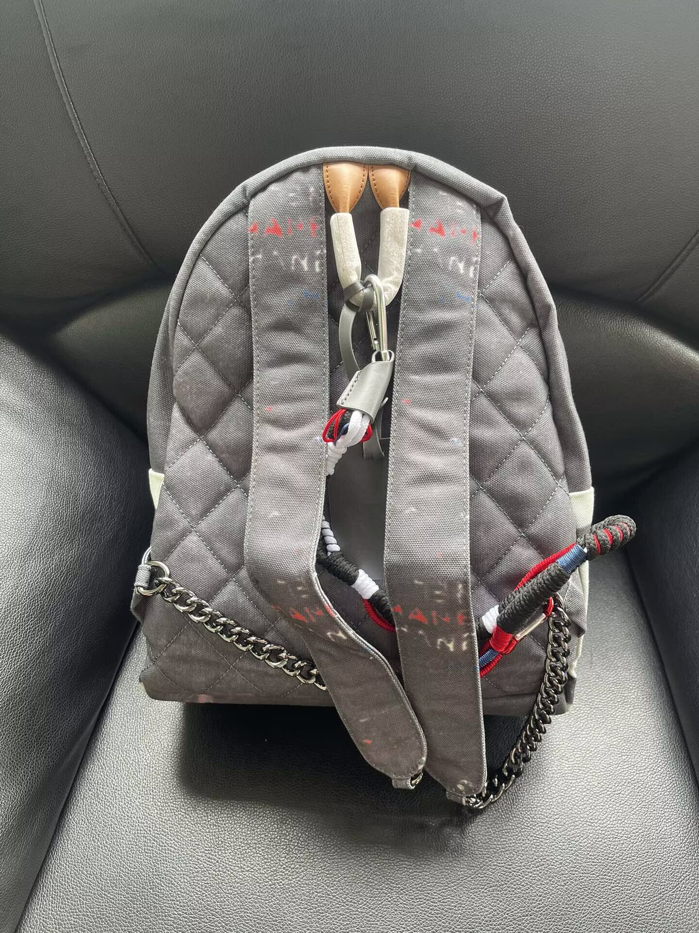 CHANEL シャネル 　アクト2コレクション　グラフィティリュック　キャンバス　バッグ ブラック デザイン - 画像 9