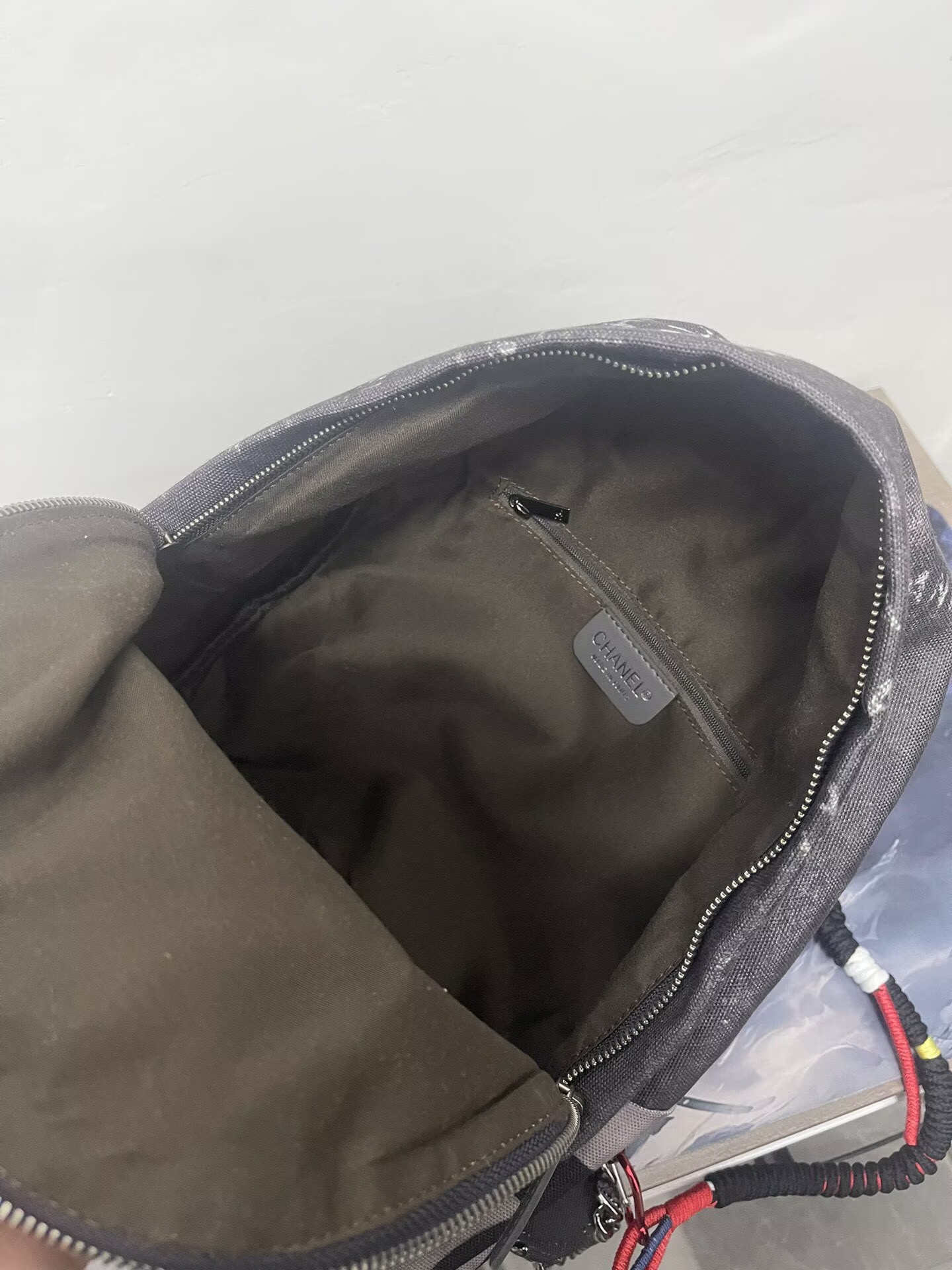 CHANEL シャネル 　アクト2コレクション　グラフィティリュック　キャンバス　バッグ ブラック デザイン - 画像 5