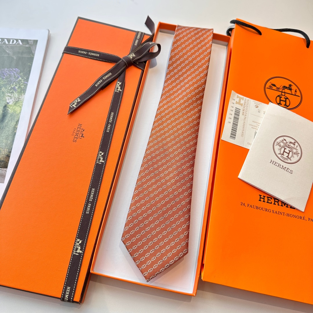 チェーン柄 ネクタイ ハイブランド調 ホスト 衣装 結婚式 高級シルク調 光沢 オレンジ