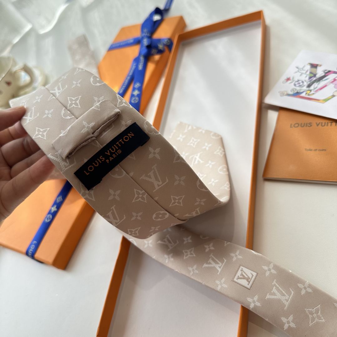 モノグラム柄 ネクタイ ルイ・ヴィトン風 プレゼント 結婚式 ホスト 衣装 高級シルク調 光沢 ベージュ - 画像 9