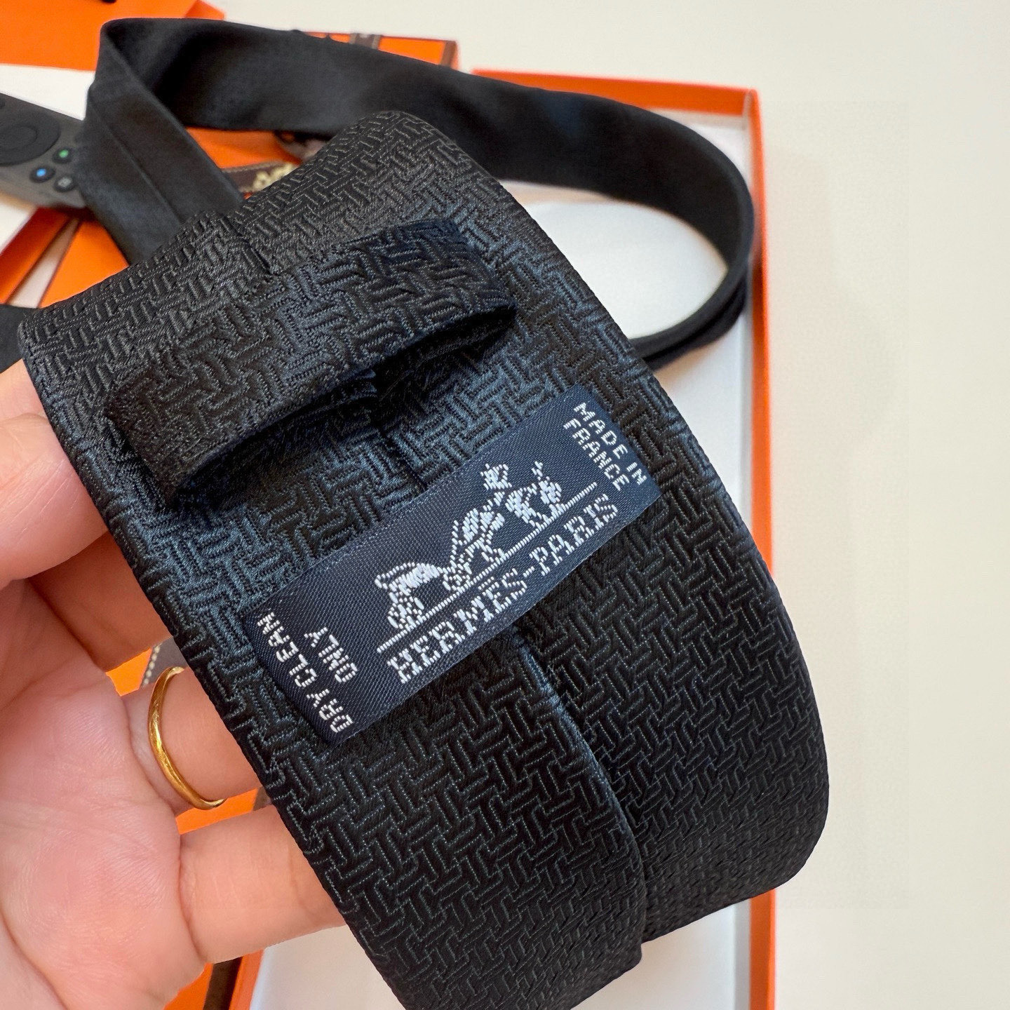 ダミエ風 ネクタイ ハイブランド調 結婚式 ホスト 衣装 高級シルク調 光沢 黒 - 画像 3