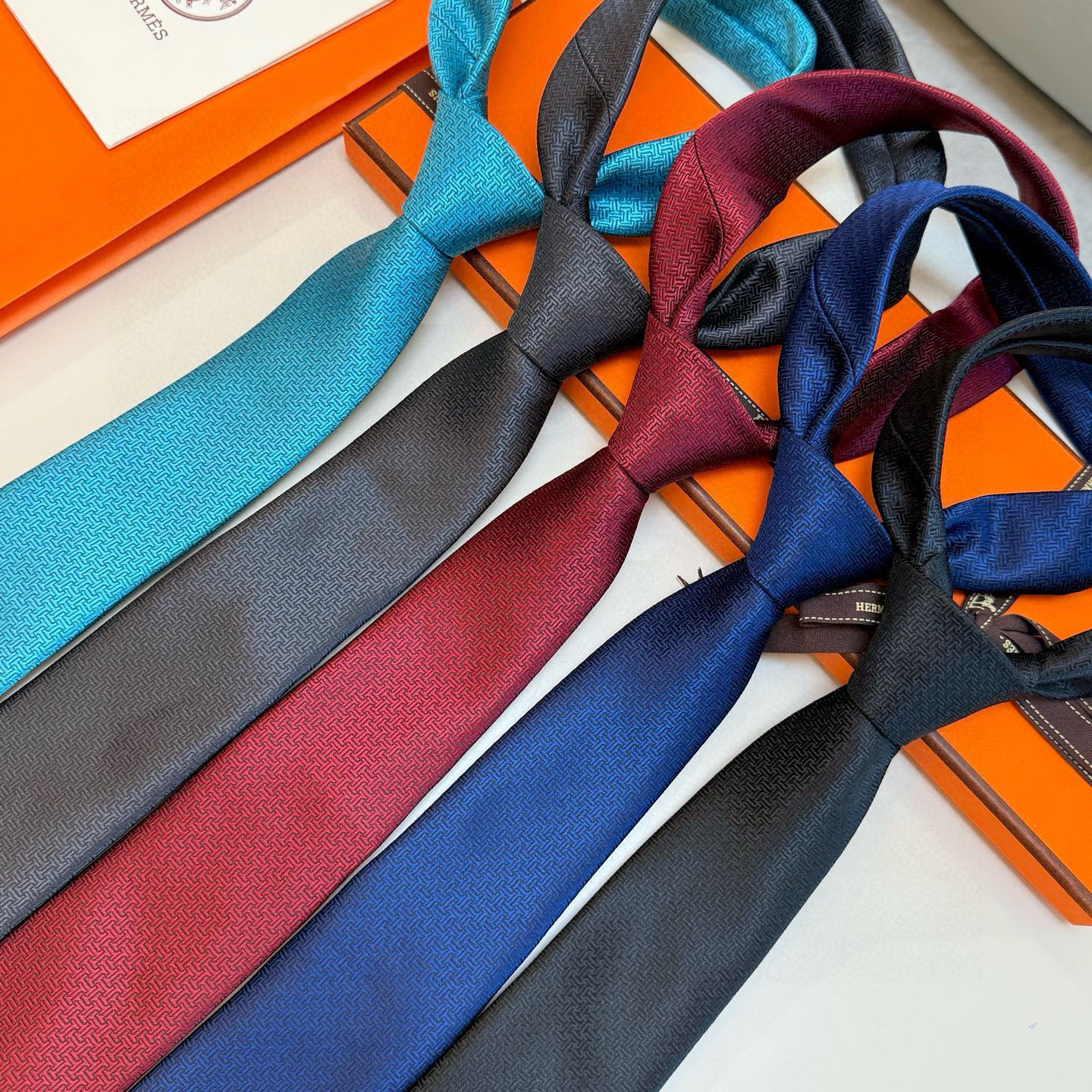 H織り ネクタイ ヘルメス風 結婚式 ホスト 衣装 高級シルク調 光沢 灰色 - 画像 4