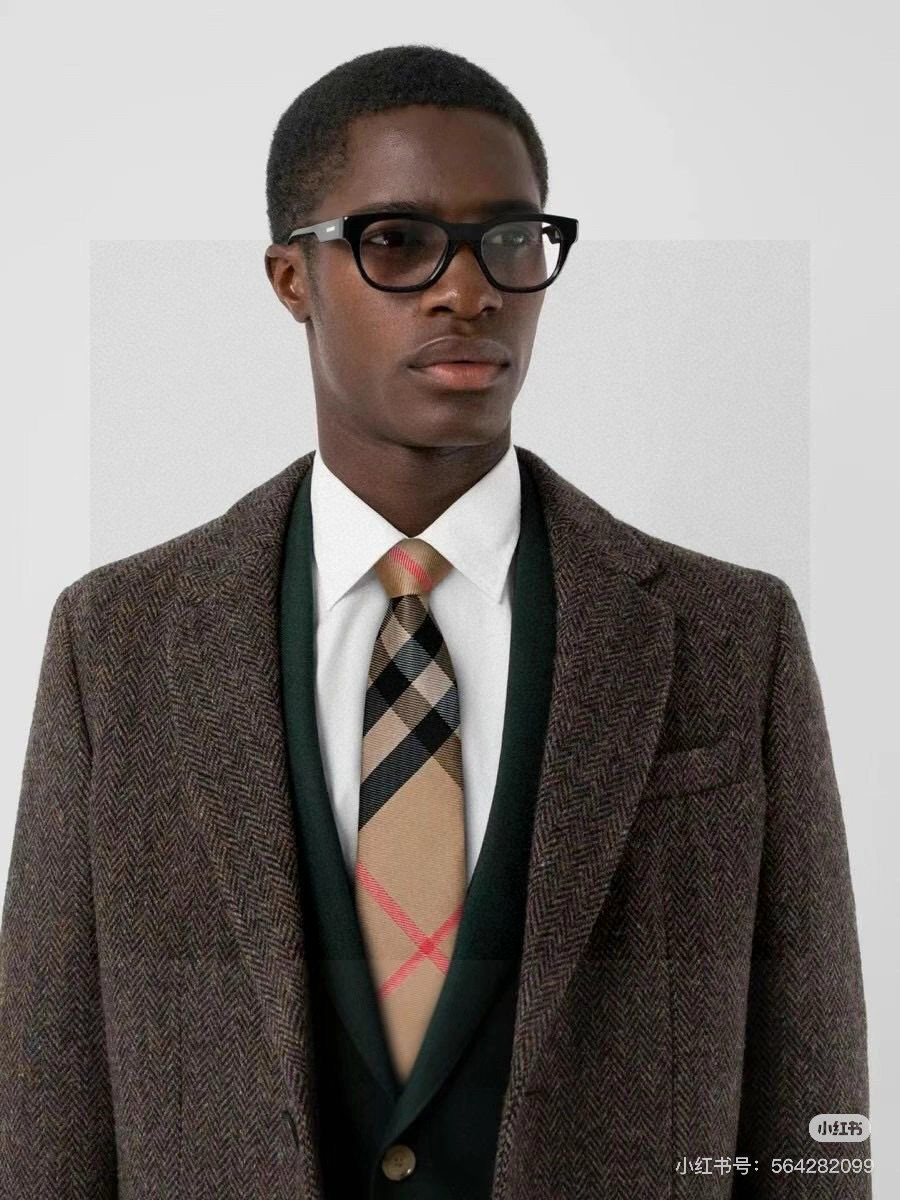 バーバリー風 ネクタイ ハイブランド調 結婚式 パーティ 衣装 高級シルク調 光沢 ベージュ