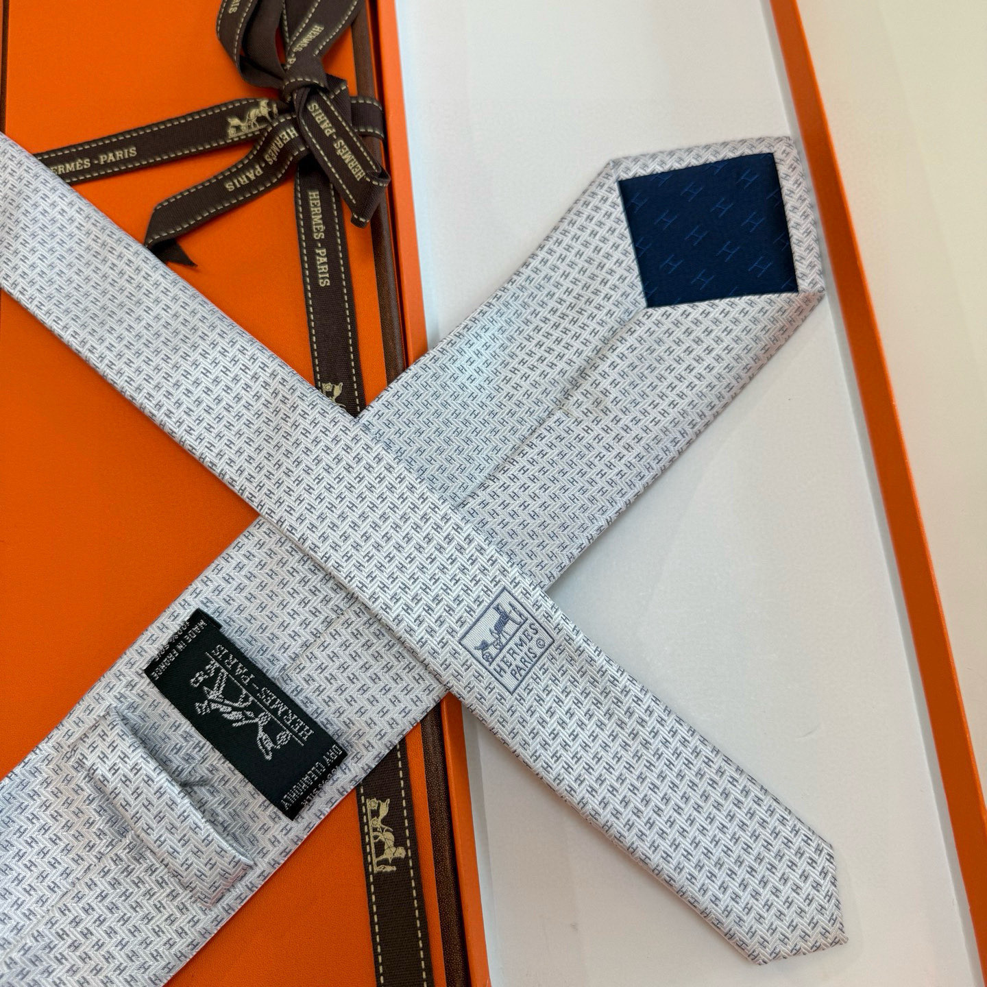 H織り ネクタイ ハイブランド調 結婚式 ホスト 衣装 高級シルク調 光沢 水色 - 画像 9