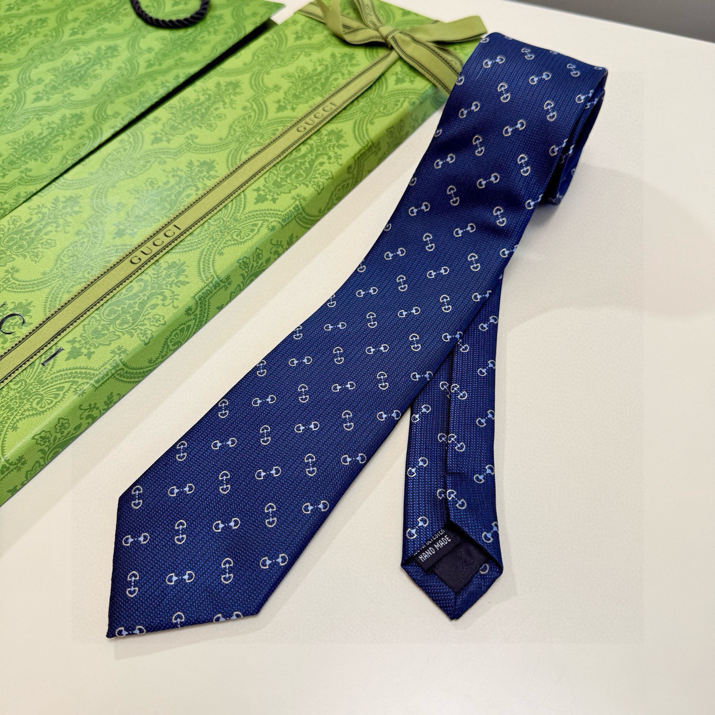 GG柄 ネクタイ グッチ調 結婚式 ホスト 衣装 高級シルク調 光沢 ネイビー - 画像 5